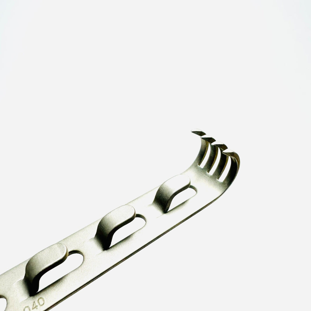 V. Mueller SU3052-040 DENIS BROWNE RETRA. MASTOID BLADE 1/2 In X 1.3cm(SET OF 4)