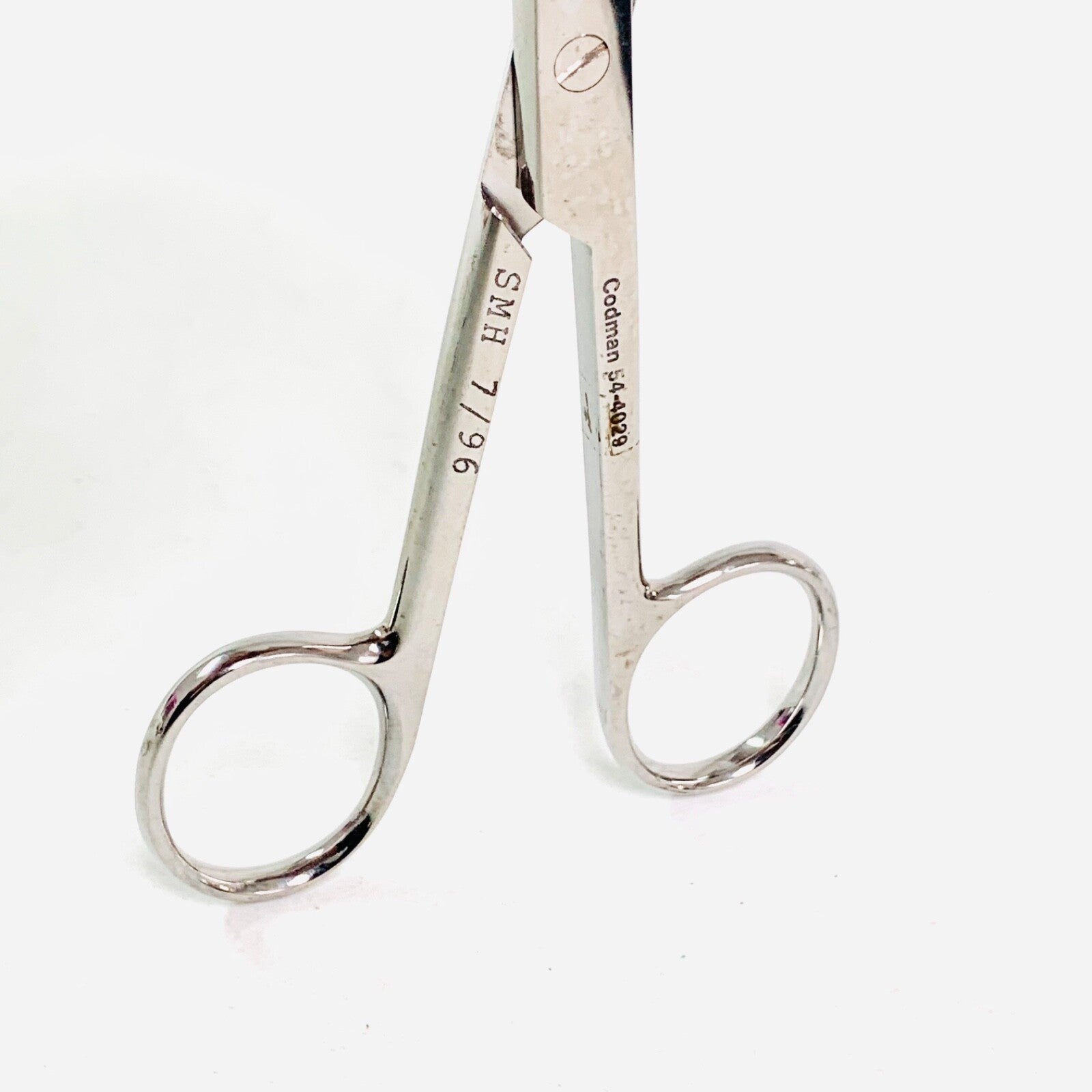 Codman REF 54-4029, Operating Scissors, Straight, Sharp/Blunt, 5 1/2 in