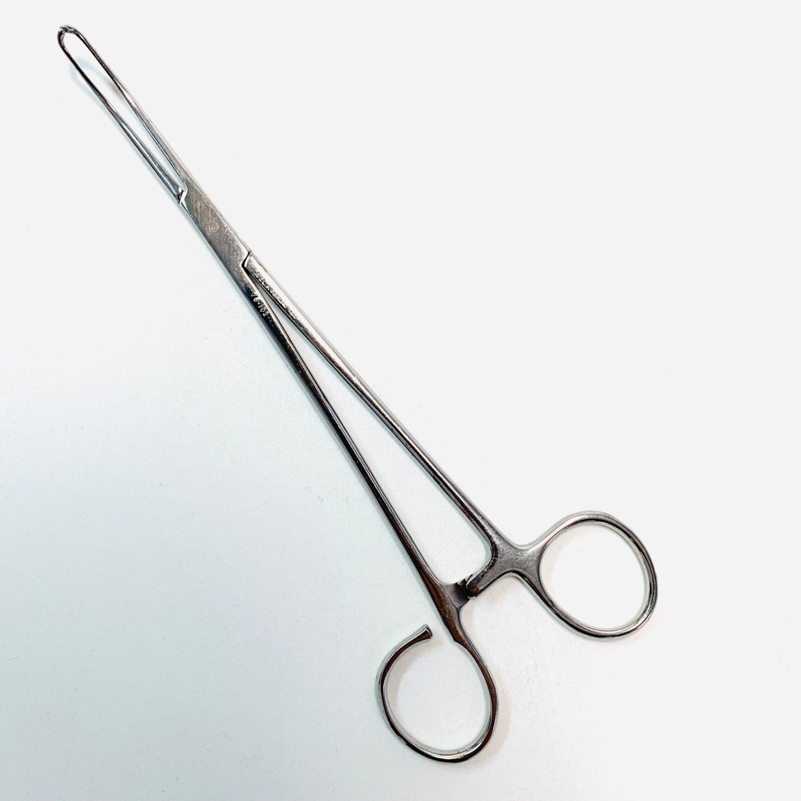 Weck REF 75-102, Curved Tissue Forcep
