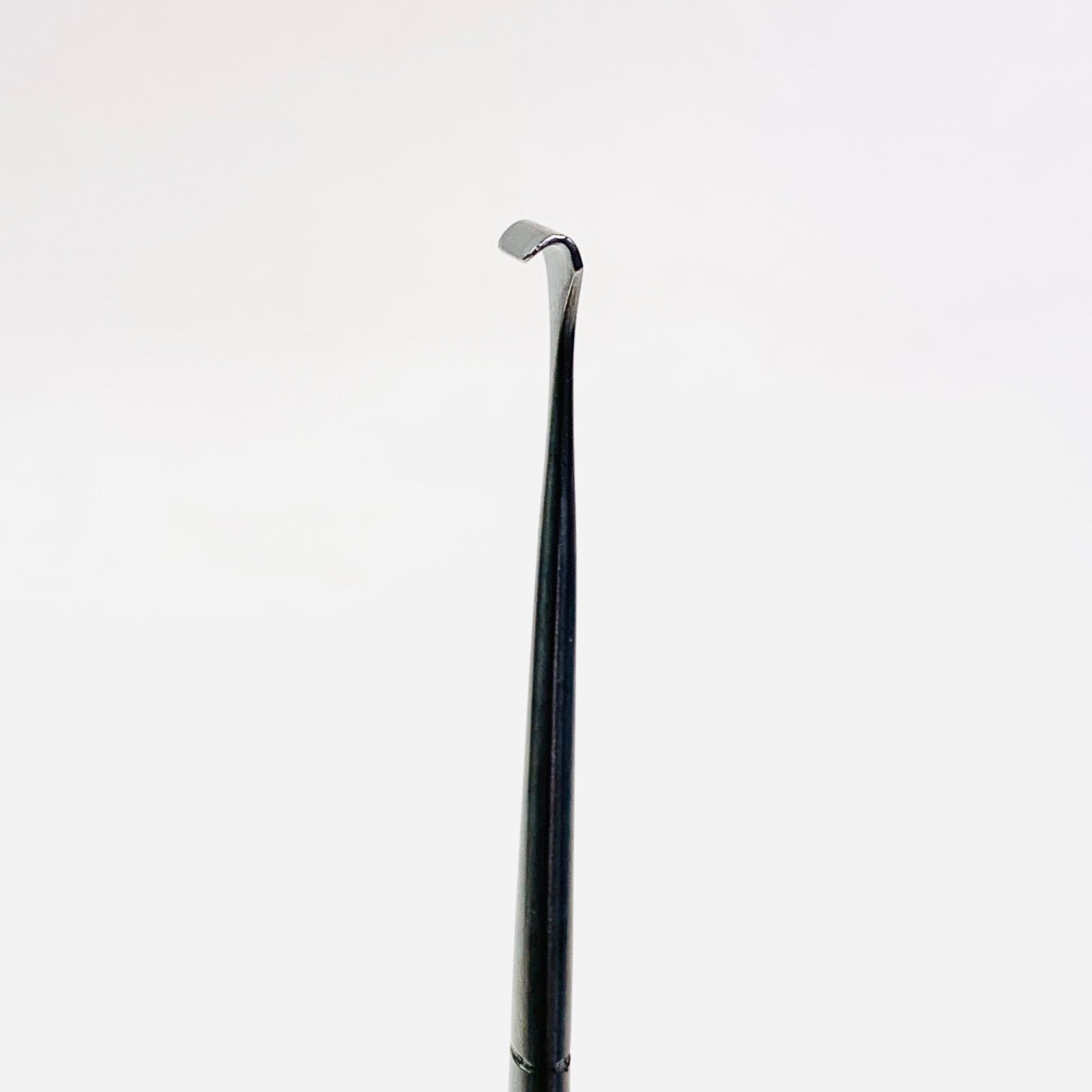 Lawton REF 81-0105, SURGICAL INSTRUMENT