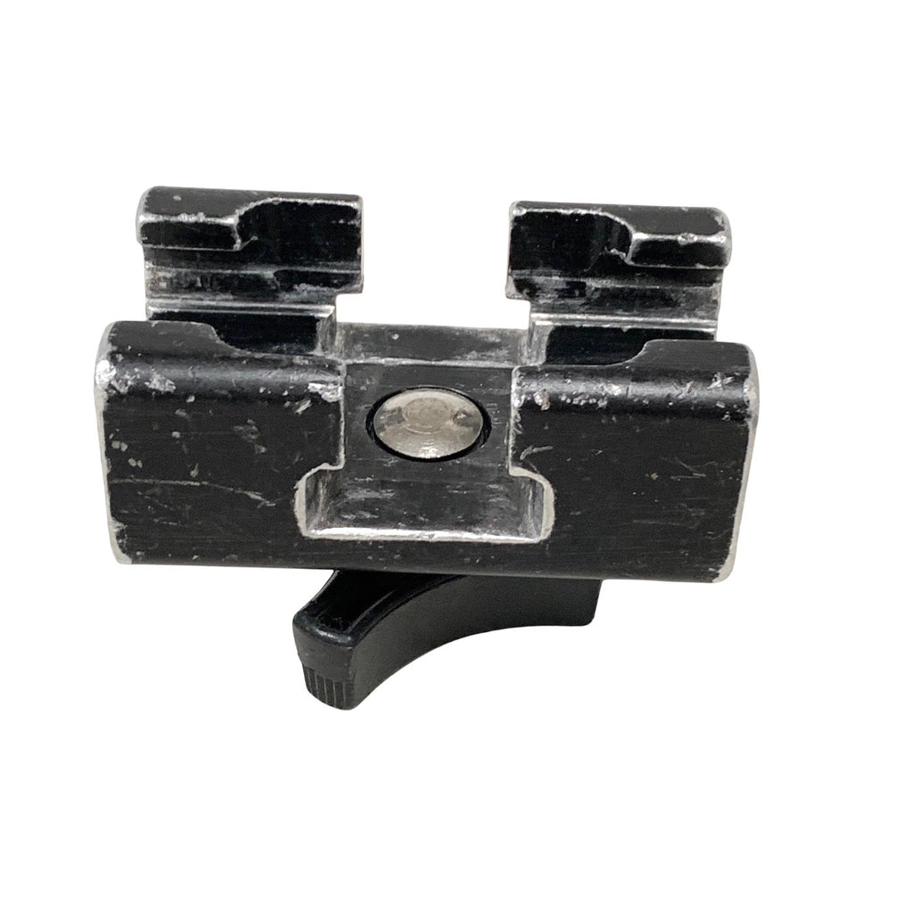 OR Medical S/N 251612 Operating Table Rail Clamp Accessory Socket Tri-Star Knob