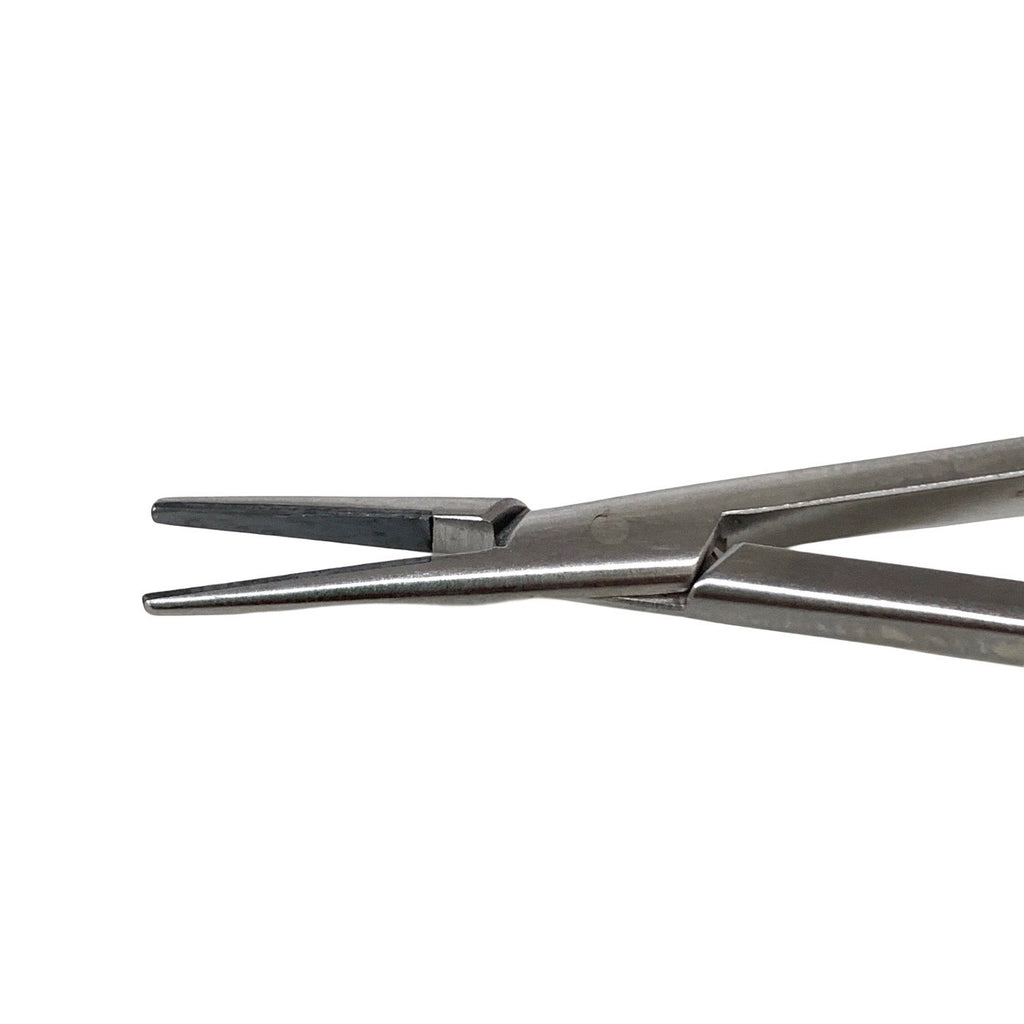 V. Mueller 61-2558 Castroviejo Needle Holder Tungsten Carbide TC Germany 5.5"