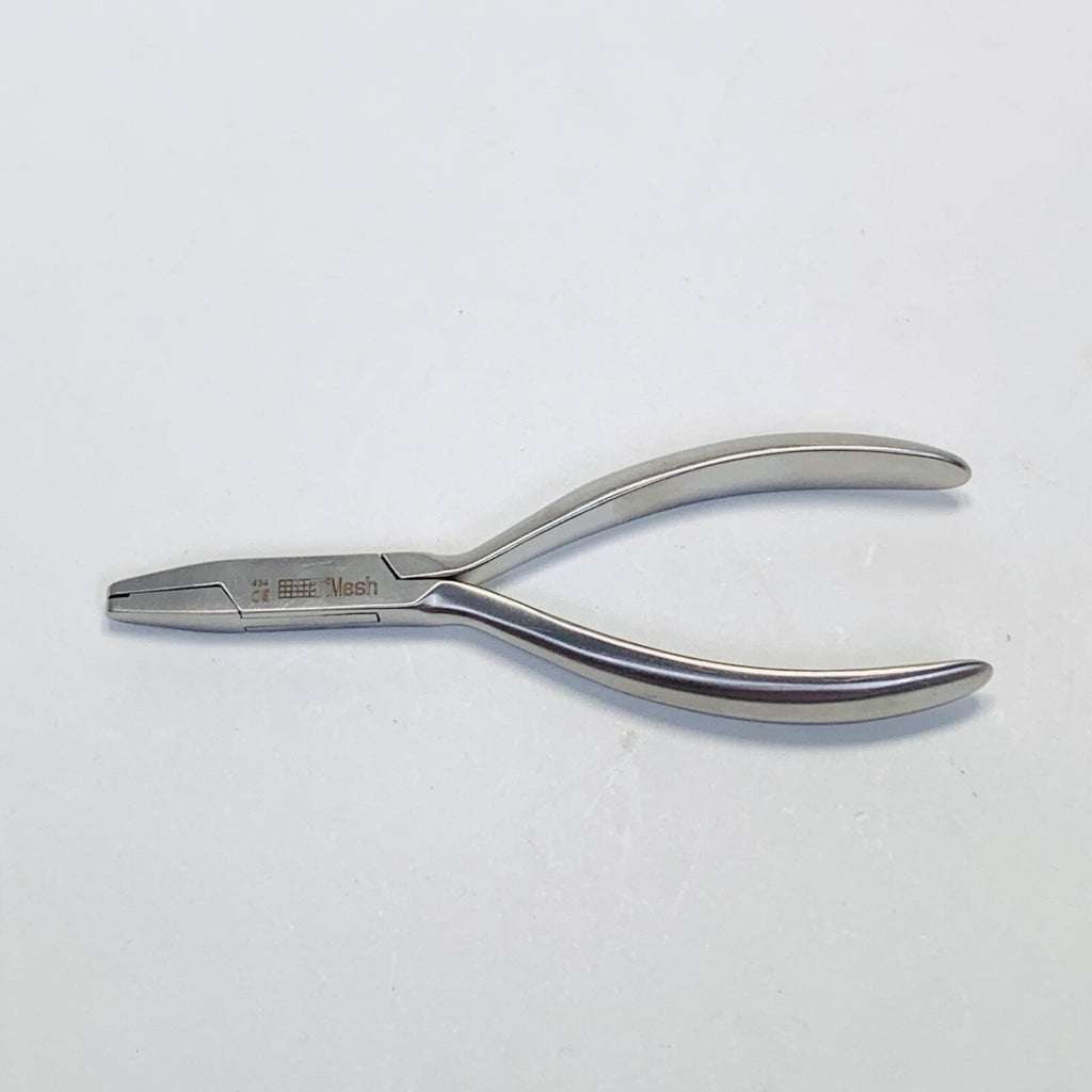 MEDTRONIC MR04C002 Timesh Round Punch Plier Instrument For Cranial System