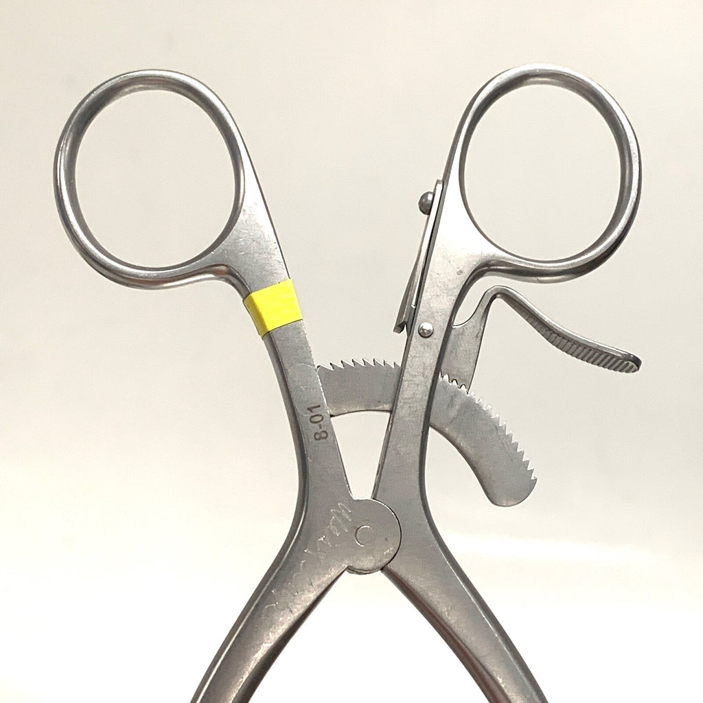 Codman REF 50-1355, 50-1345 Retractor w/ 12 Attachments