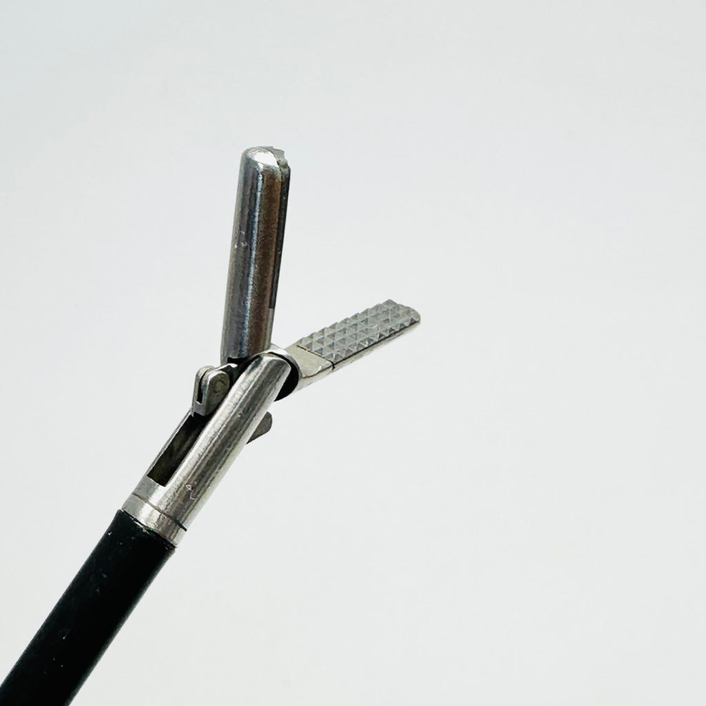 Snowden-Pencer SP90-6215 Diamond-Jaw Grasper 5mm 45 cm Non-Ratchet Instrument
