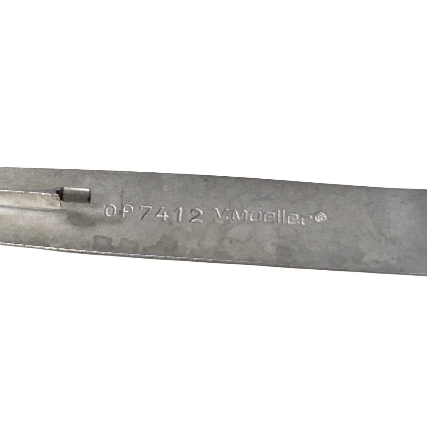 V. Mueller REF OP7412, Castroviejo Straight Smooth Jaw Needle Holder 5.5