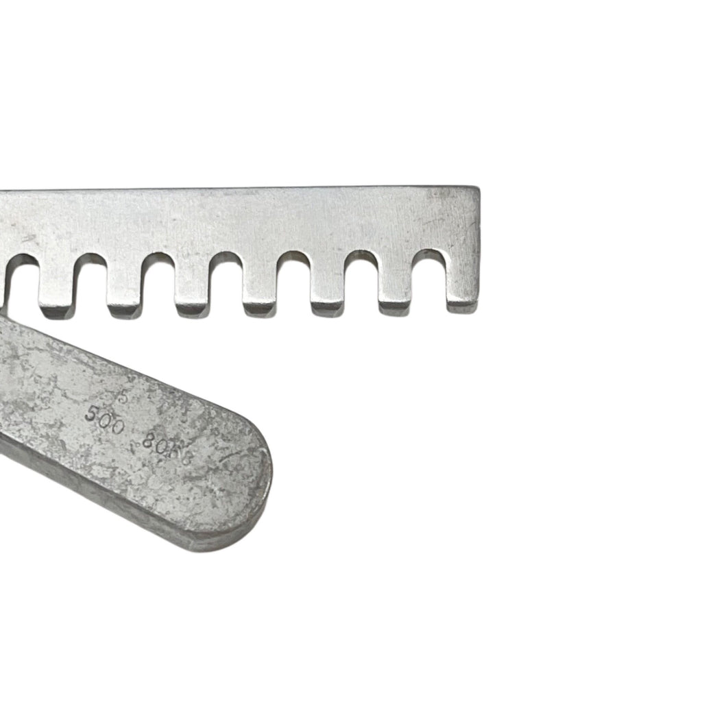 CODMAN 50-8068 ANKENEY Sternal Retractor, aluminum, with stainless steel rack