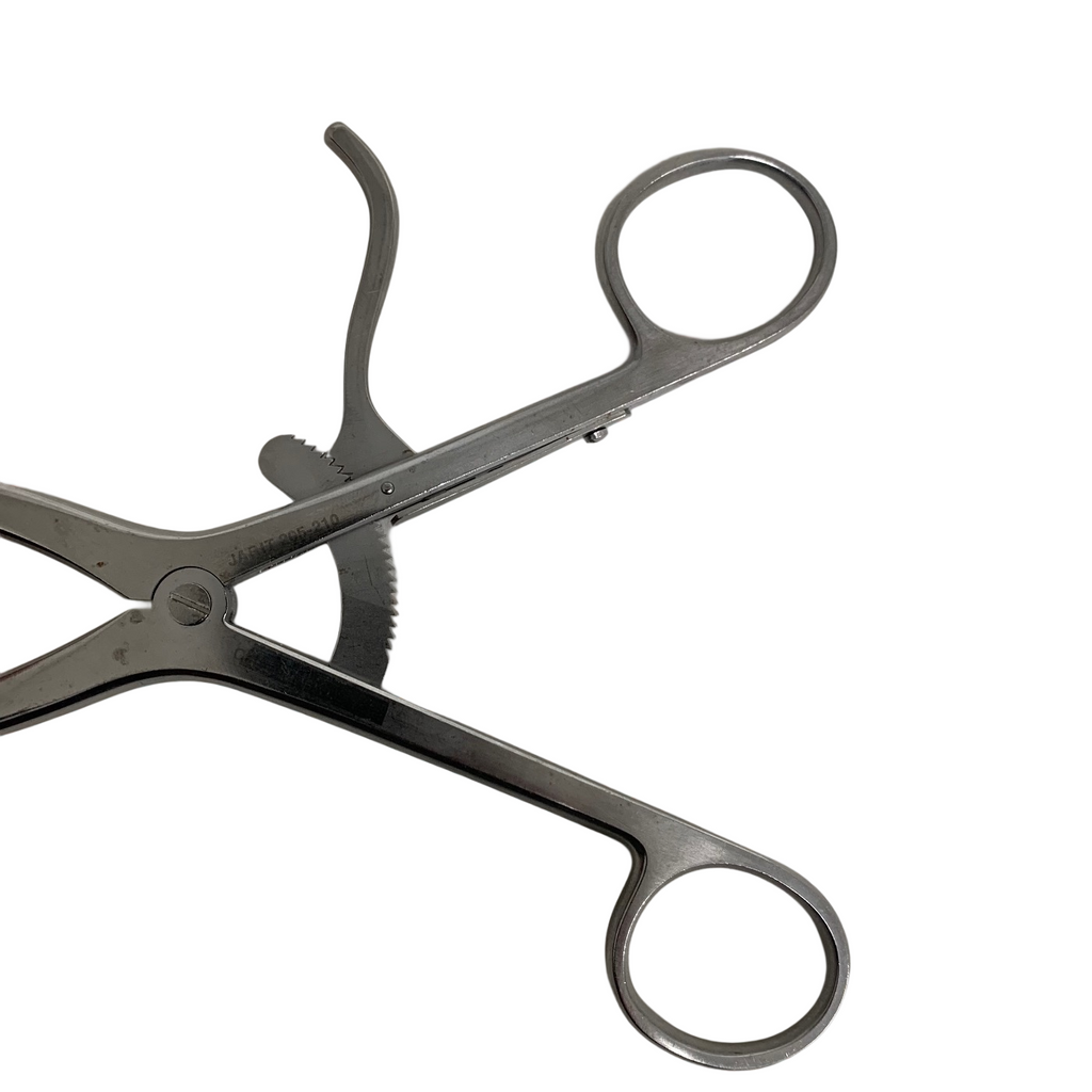 Jarit 205-210 Beckman Hinged 4x4 Teeth Sharp Prong Retractor 31.6cm Length