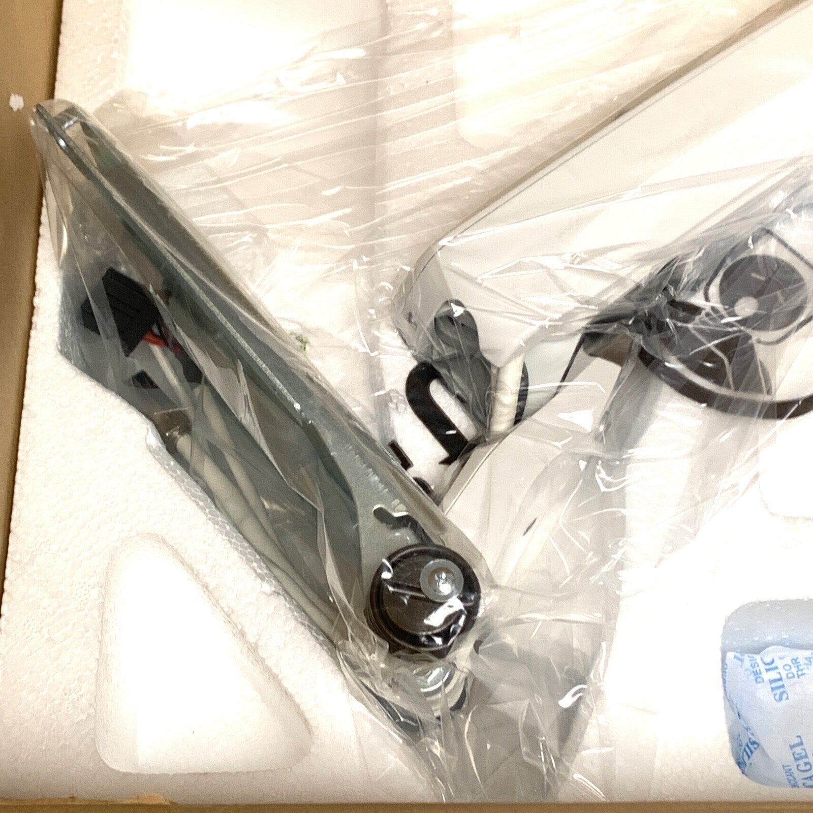 GE REF 5957000-40, Global LCD Arm