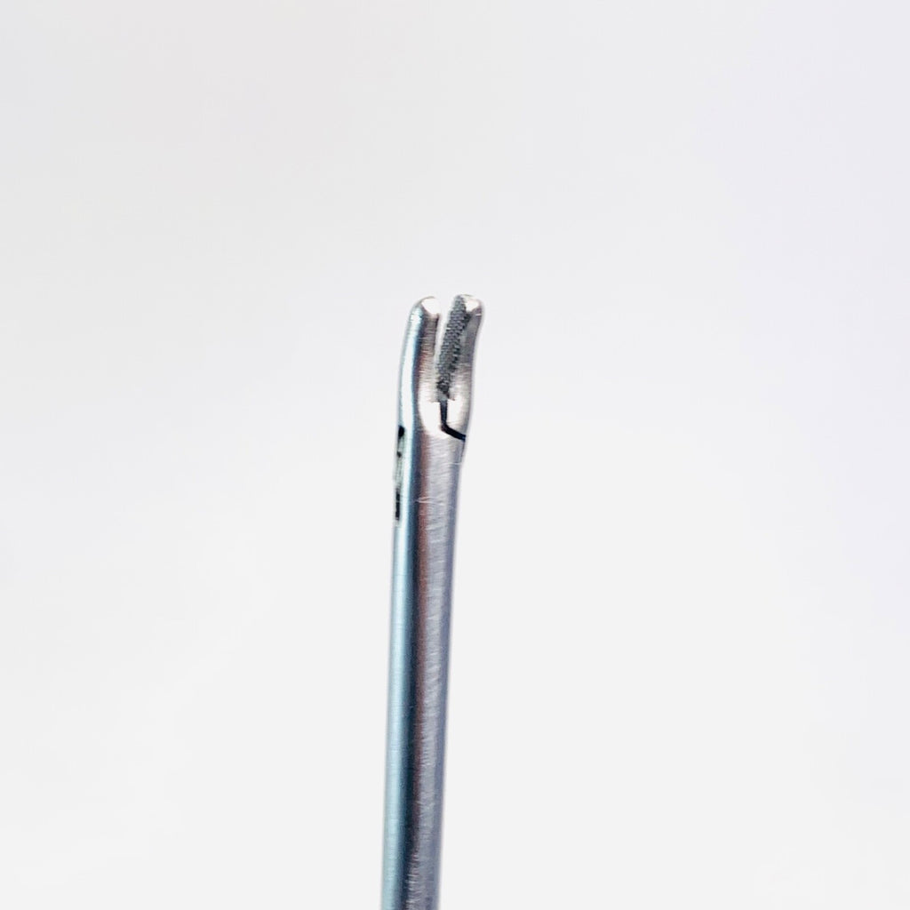 MILLENNIUM Ref 72-5250571, KOH Macro Needle Holder 5mm 33cm Curved Left