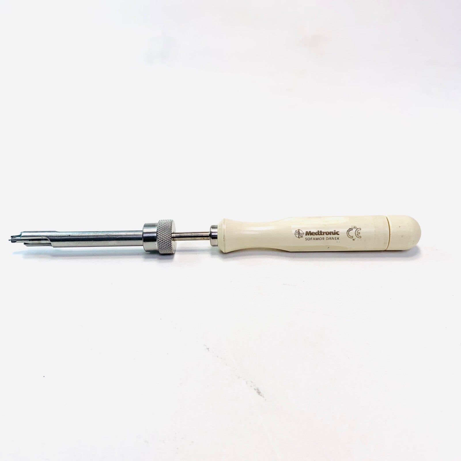 Medtronic REF 8796033, Central Slot Screw Removal Tool