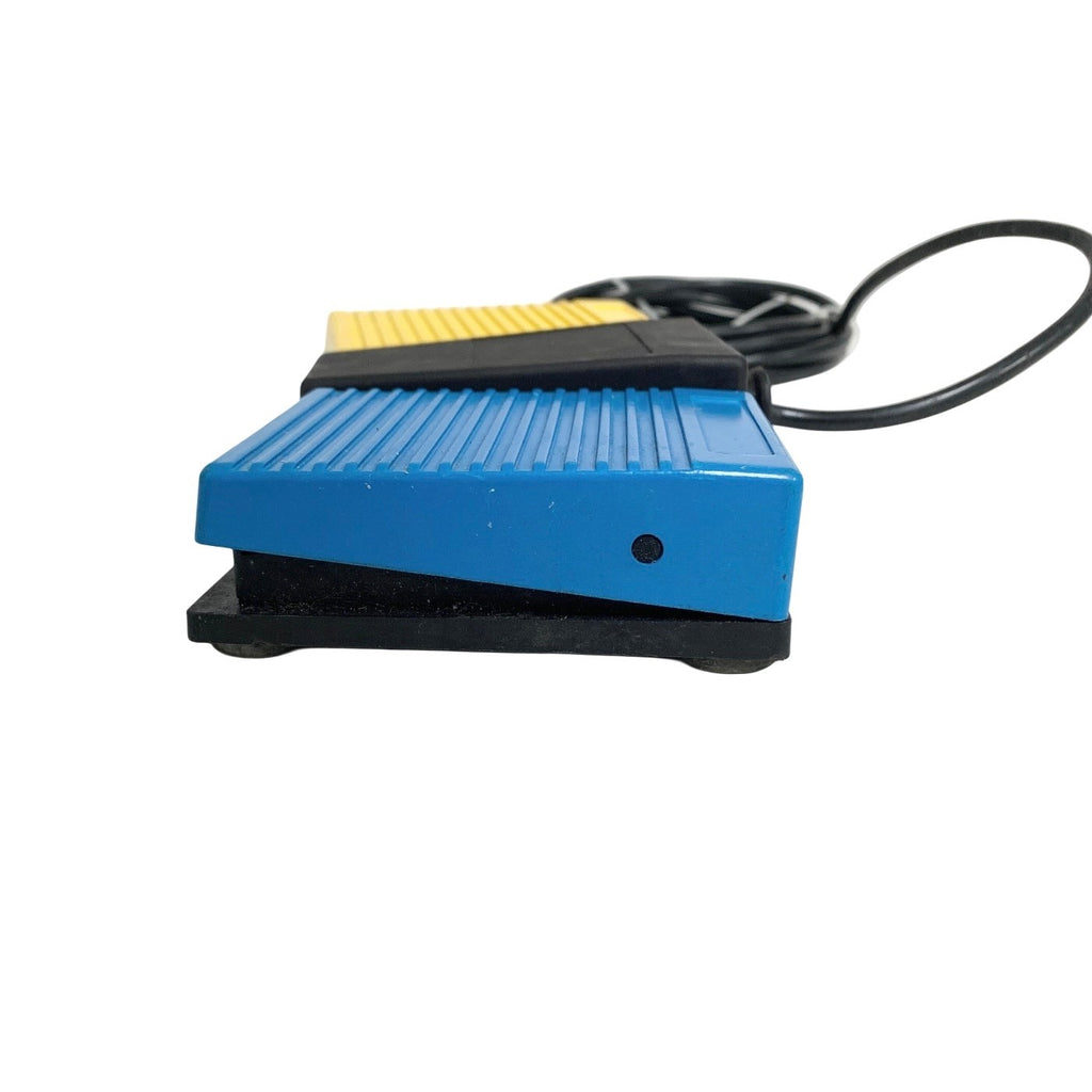 Steute REF 87.1.68.9.42 / KF 2 1S/1S-AP, Bipolar Double Footswitch w/ Cable