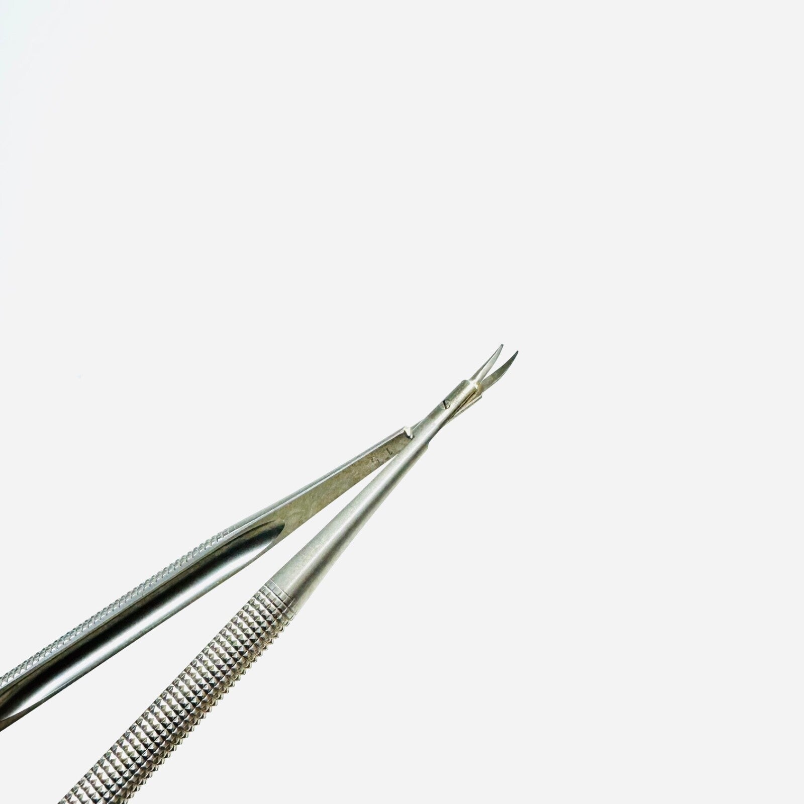 ASSI ASSI.SDC15RVL Lipshultz Pattern, SCISSOR 15cm curved, slender, tapered, 7mm