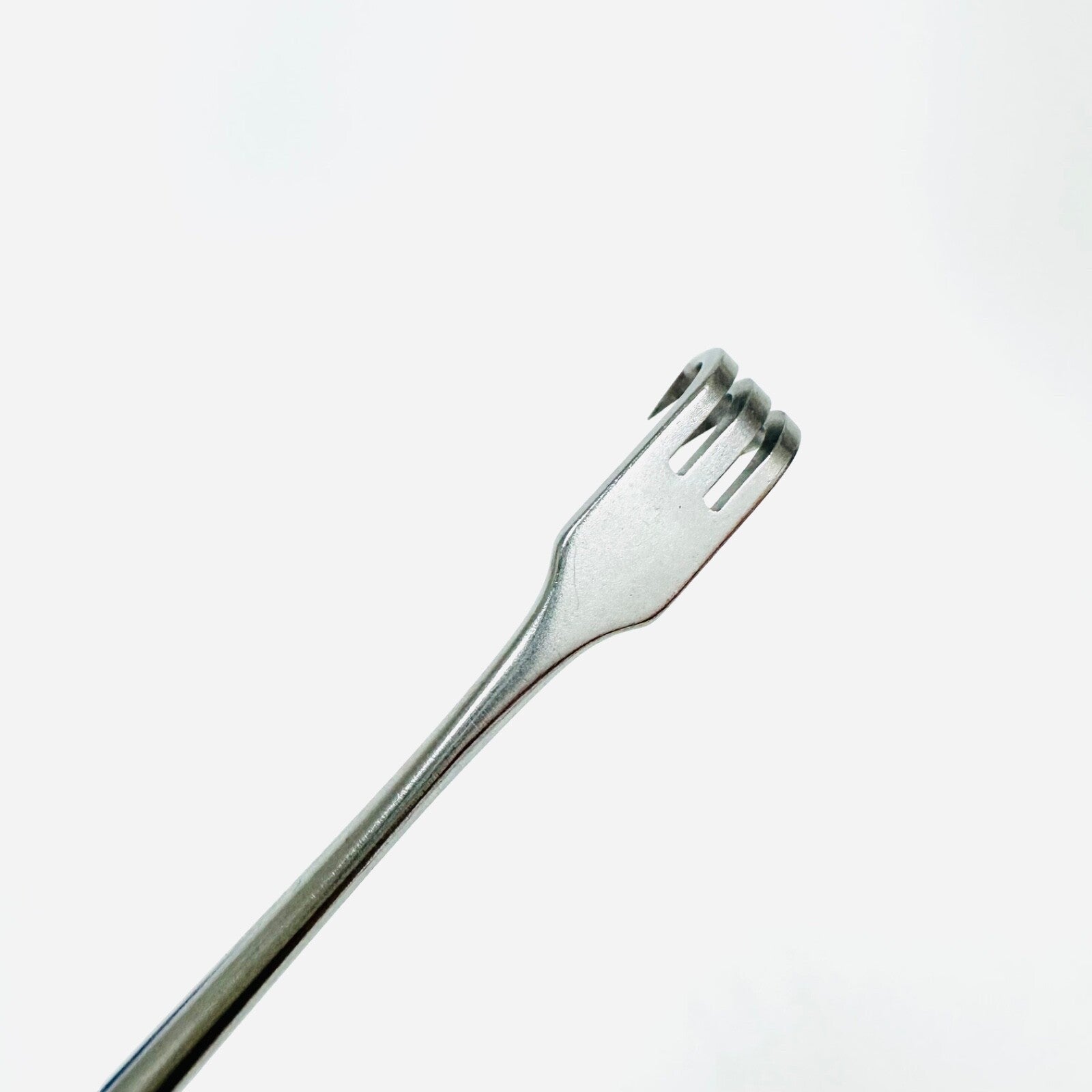 Aesculap BT008R Senn Retractor  6-1/2 Inch Instrument