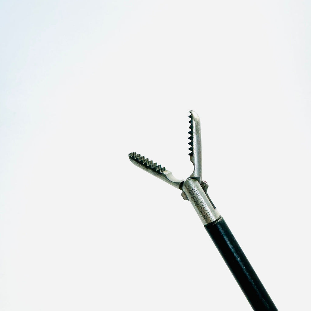 Snowden Pencer 9546 Diamond Jaw Grasper Forceps, 5mm Instrument
