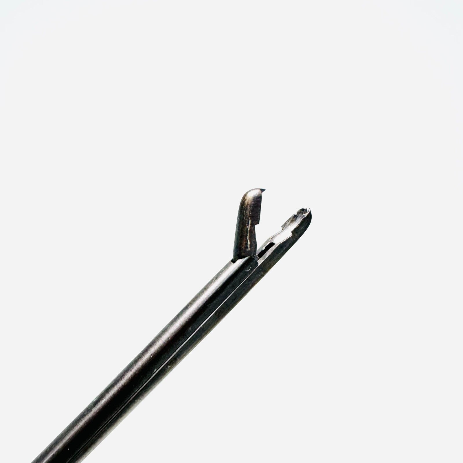 Medtronic 9569566 Metrx II - Tooth Pituitary Ronguer 2 mm Instrument