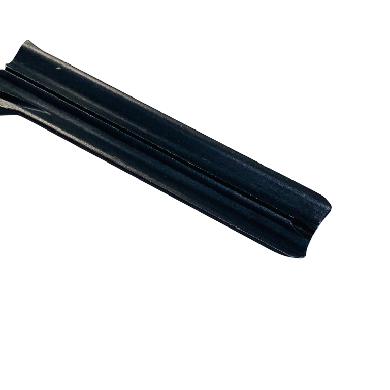 Medtronic Ref EX06123981, F/11 RETRACTOR BLADE