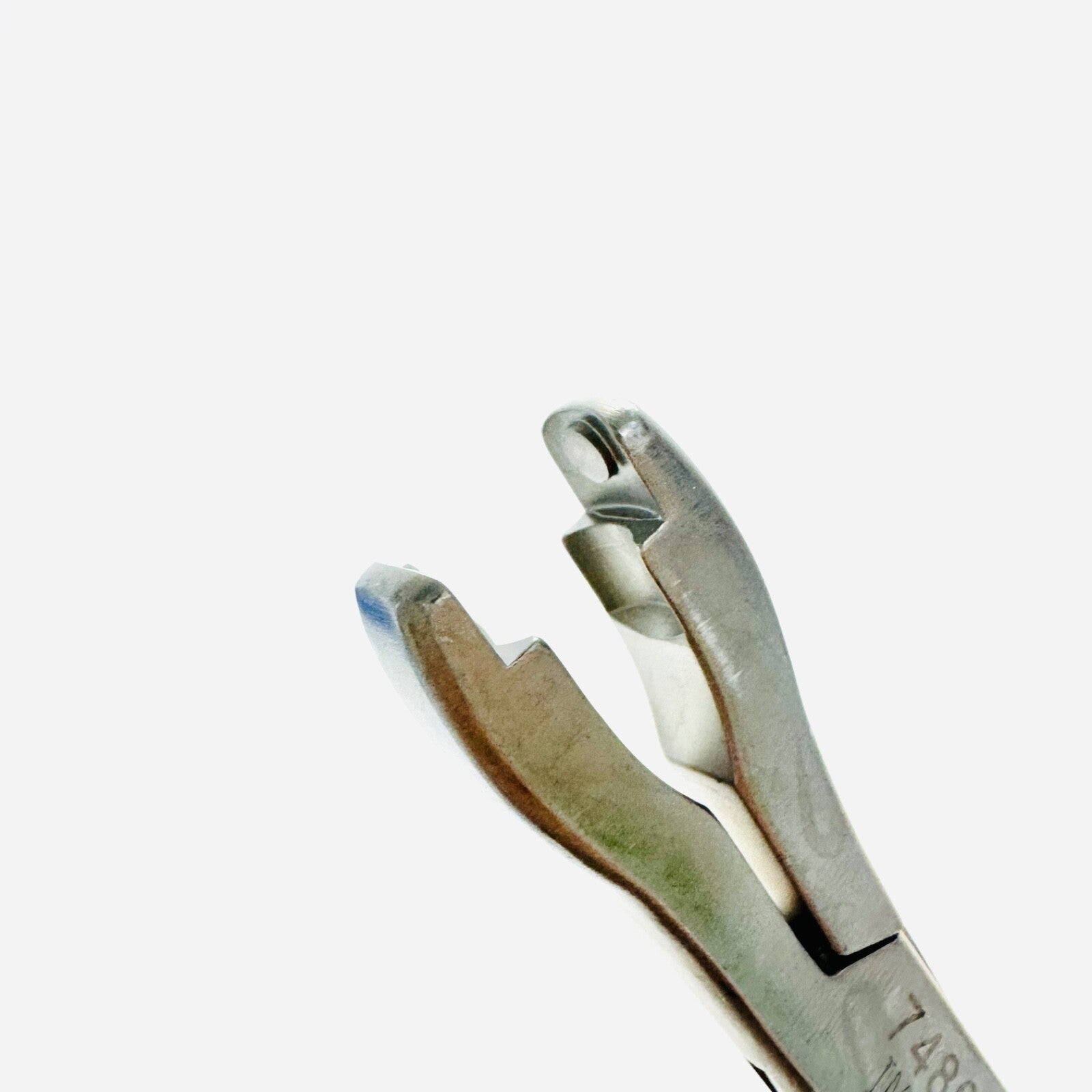 Medtronic 7480216 Straight Implant Holder Forceps – 5.5mm Instrument
