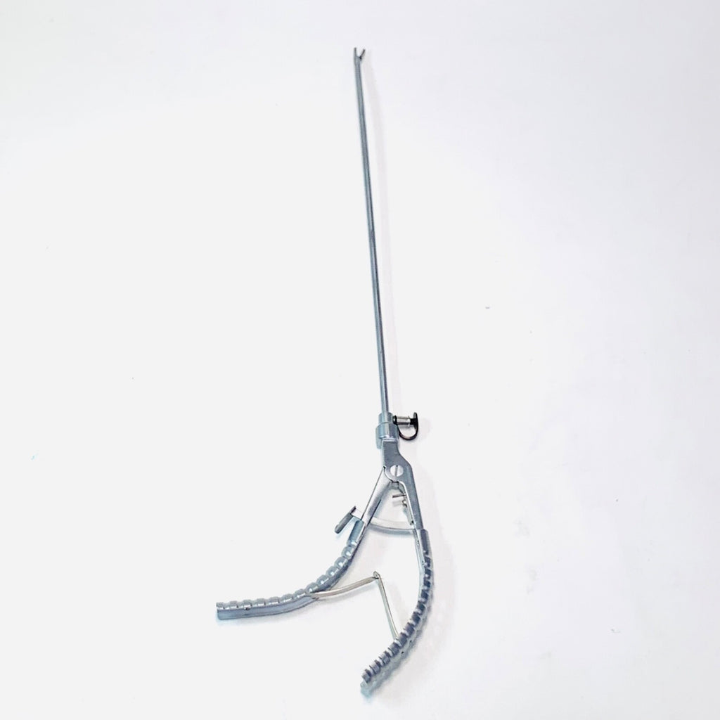 MILLENNIUM Ref 72-5250571, KOH Macro Needle Holder 5mm 33cm Curved Left
