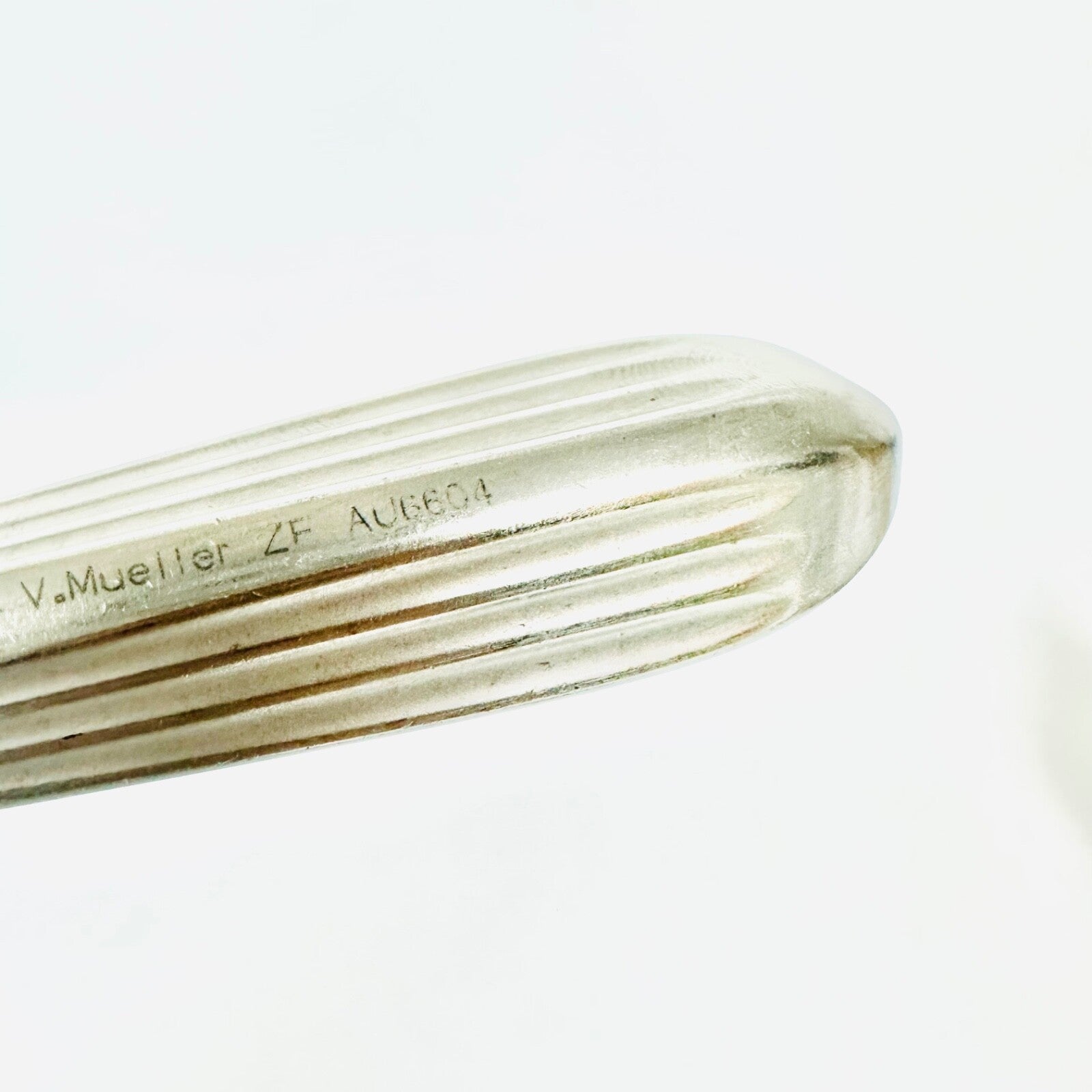 V. Mueller AU6604 Spratt Mastoid Curette Size 2,  6-1/2 Inch Instrument