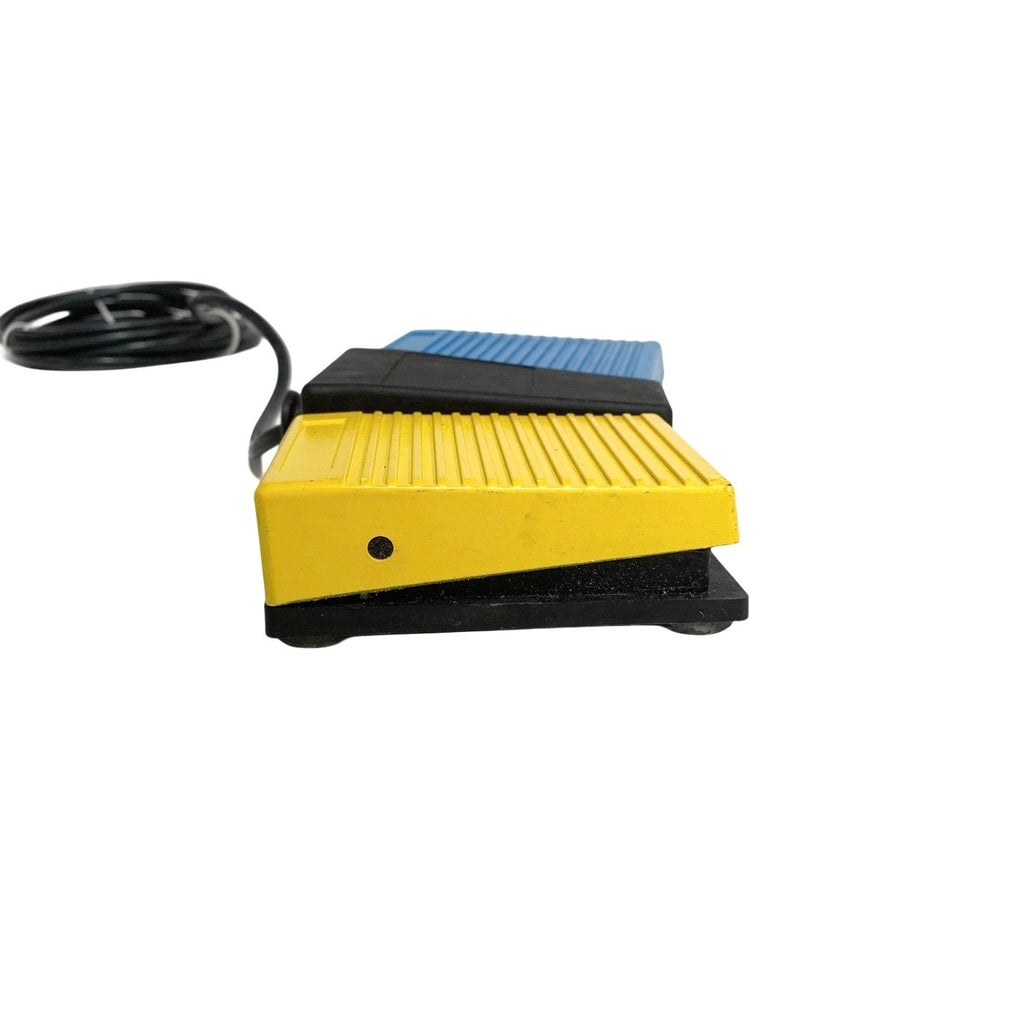 Steute REF 87.1.68.9.42 / KF 2 1S/1S-AP, Bipolar Double Footswitch w/ Cable