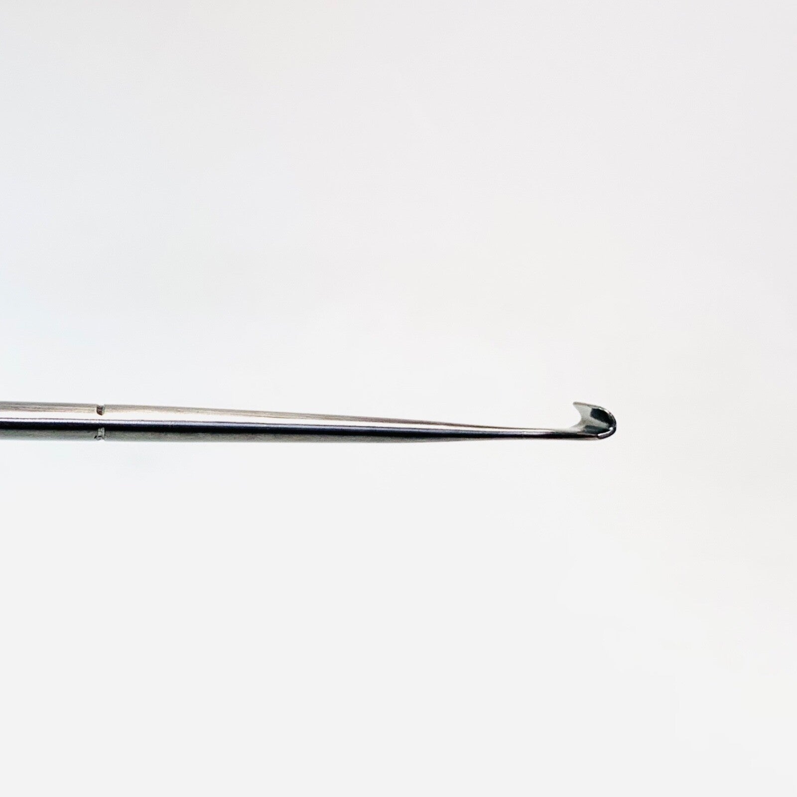 Lawton REF 81-0105, SURGICAL INSTRUMENT