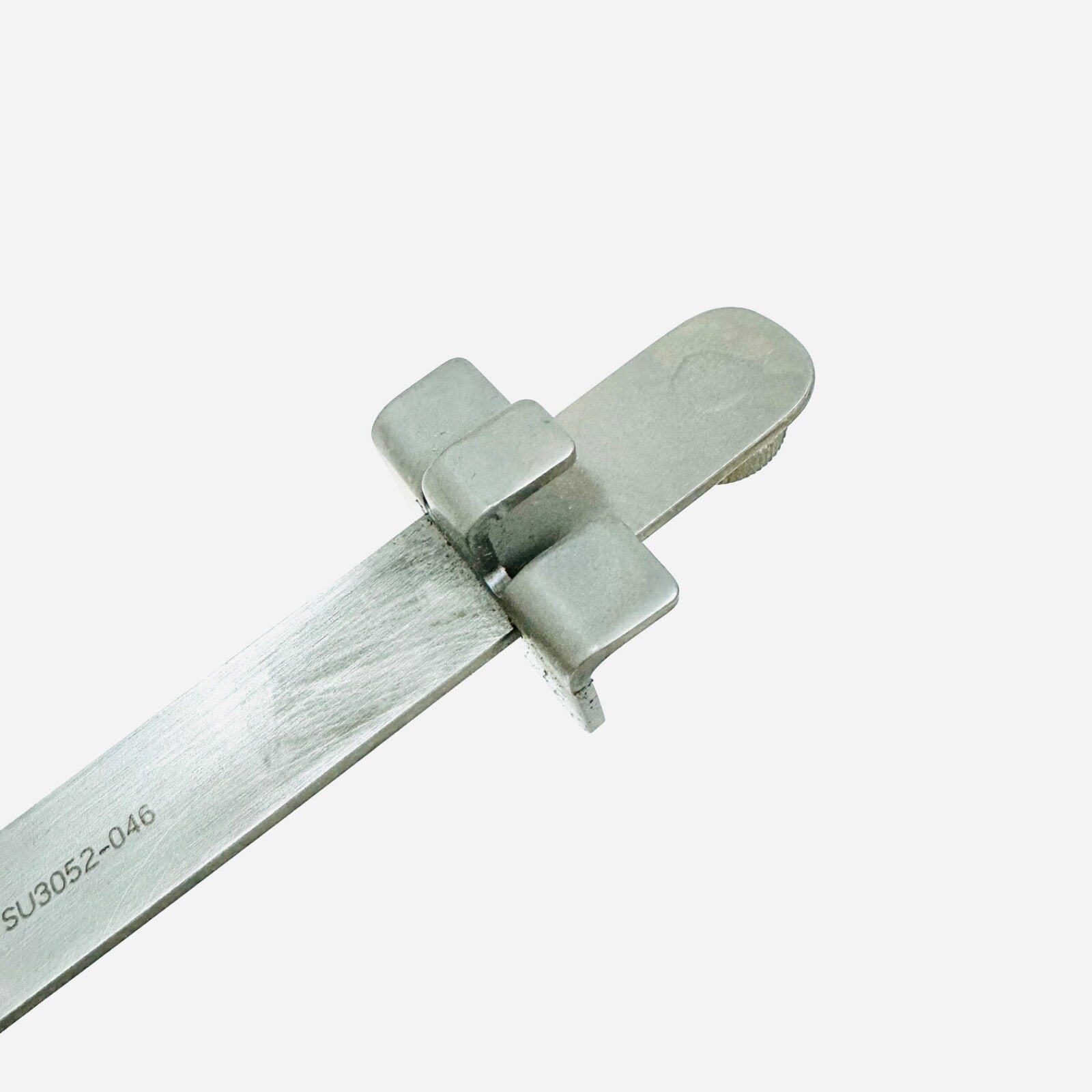 V. Mueller SU3052-046 Denis Browne Adjustable Arm Screw Mechanism Instrument