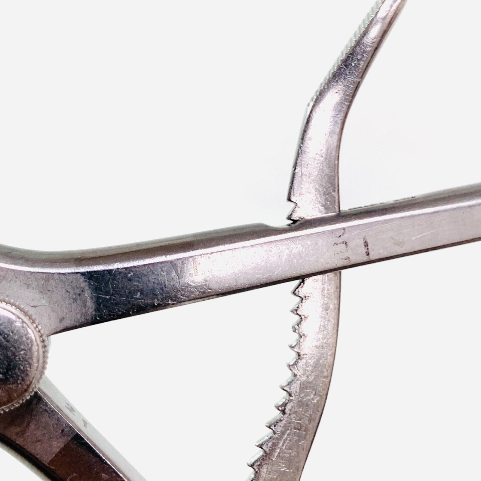 V. Mueller REF NL5412, Oberhill Laminectomy 4x4 Prong Retractor
