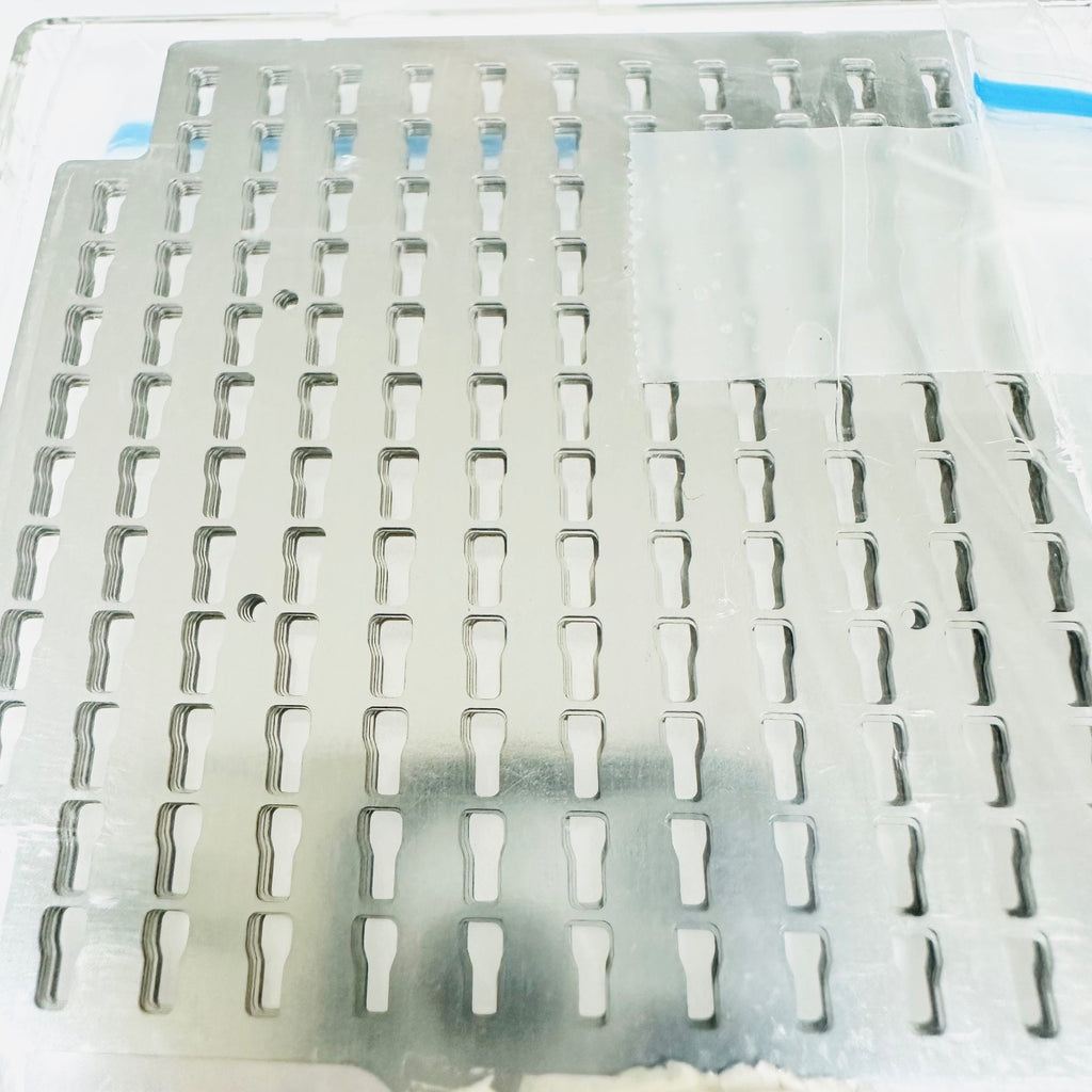 Nucletron / Elekta 189165-01 set 10 fixation plates 6F instrument