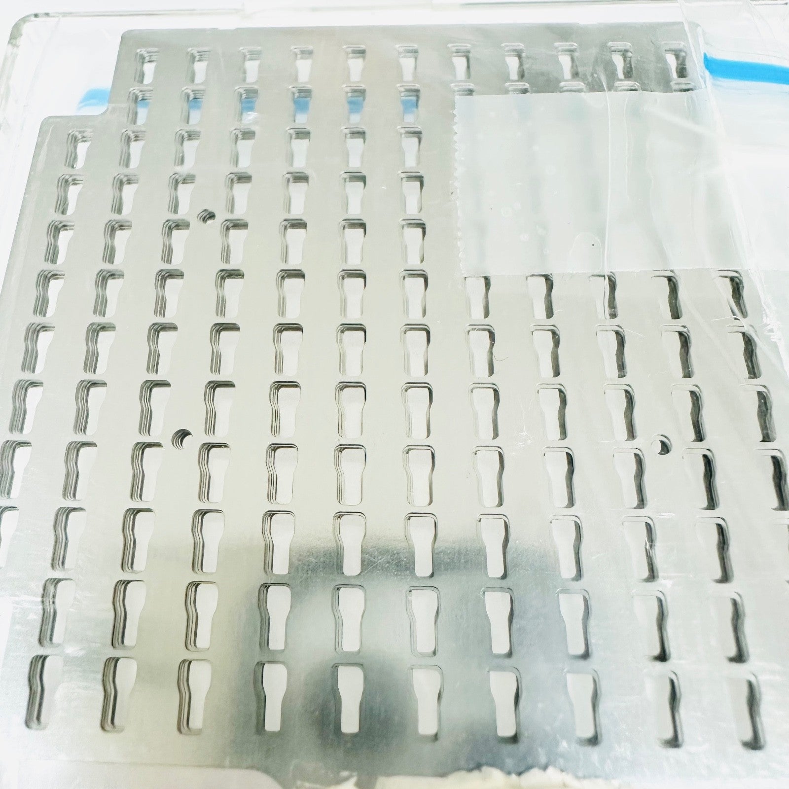 Nucletron / Elekta 189165-01 set 10 fixation plates 6F instrument