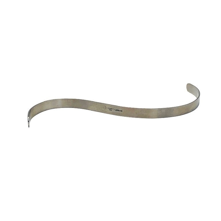 V. Mueller REF LA8415, HASSAN "S" RETRACTOR BLADE