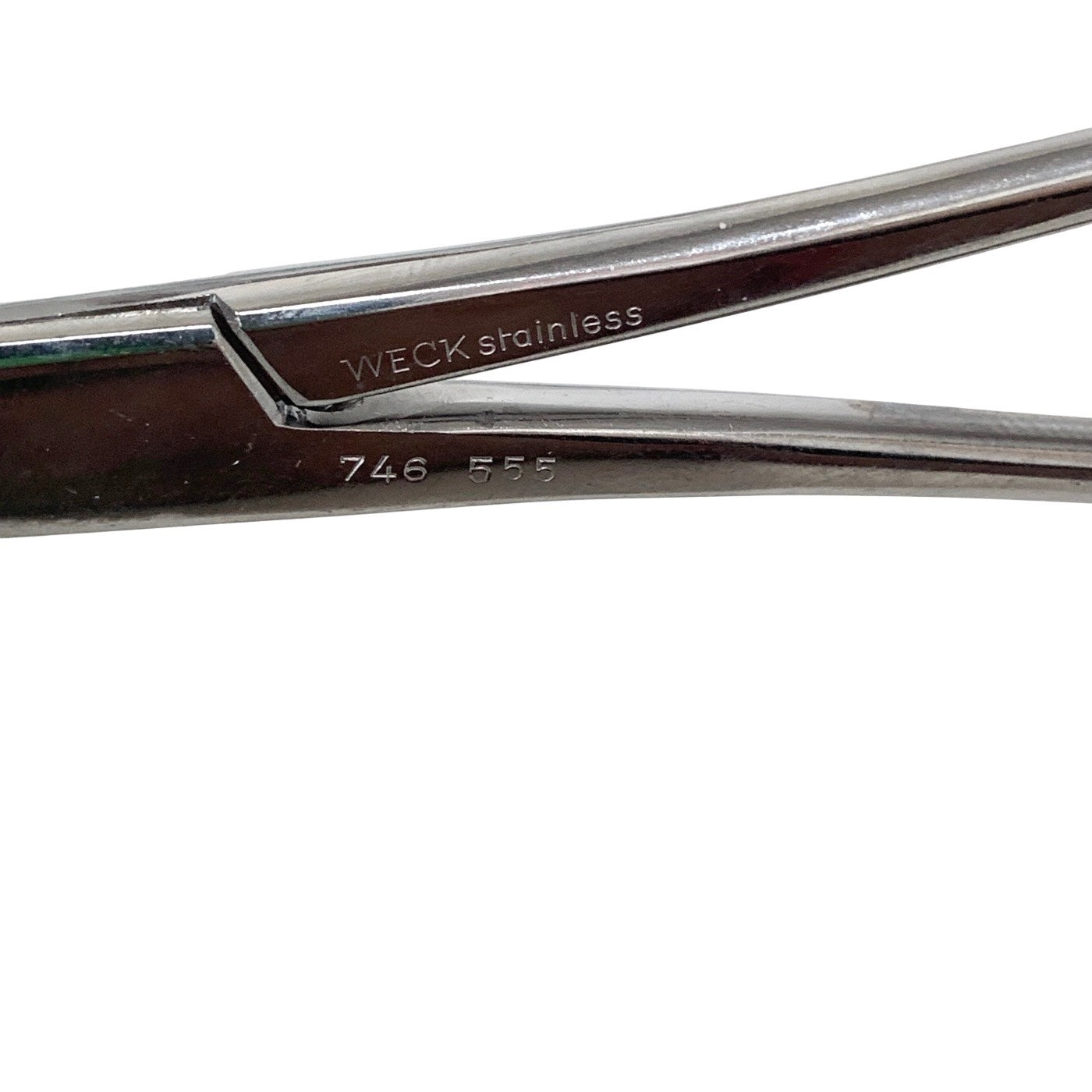 WECK Ref 746-555, S-Curve Kidney Clamp