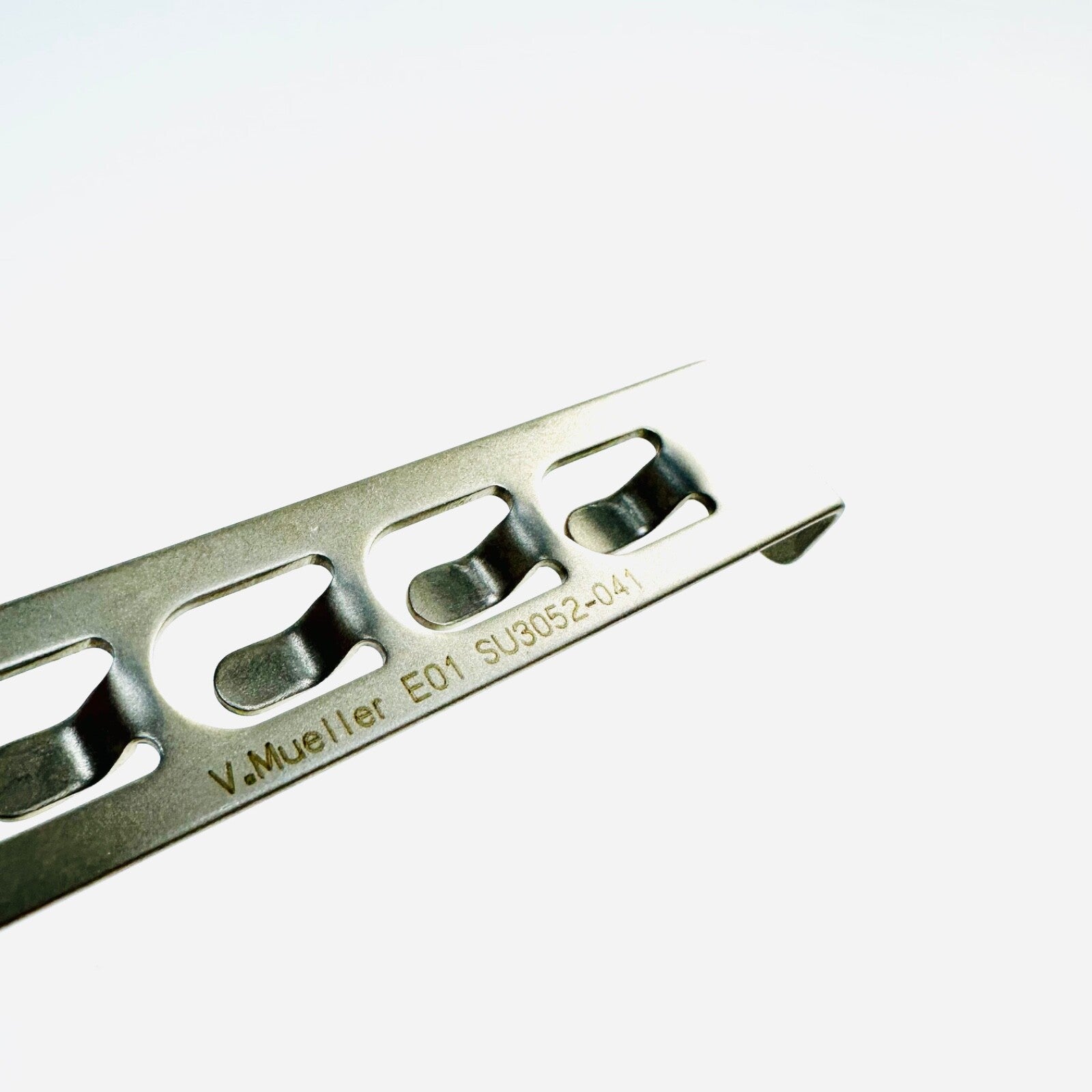 V. Mueller SU3052-041 Denis Browne Retractor Blade 1 1/2", 3.8cm wide (SET OF 4)