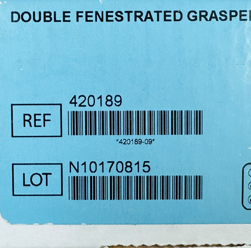 DA VINCI REF 420189, DOUBLE FENESTRATED GRASPER, IN BOX