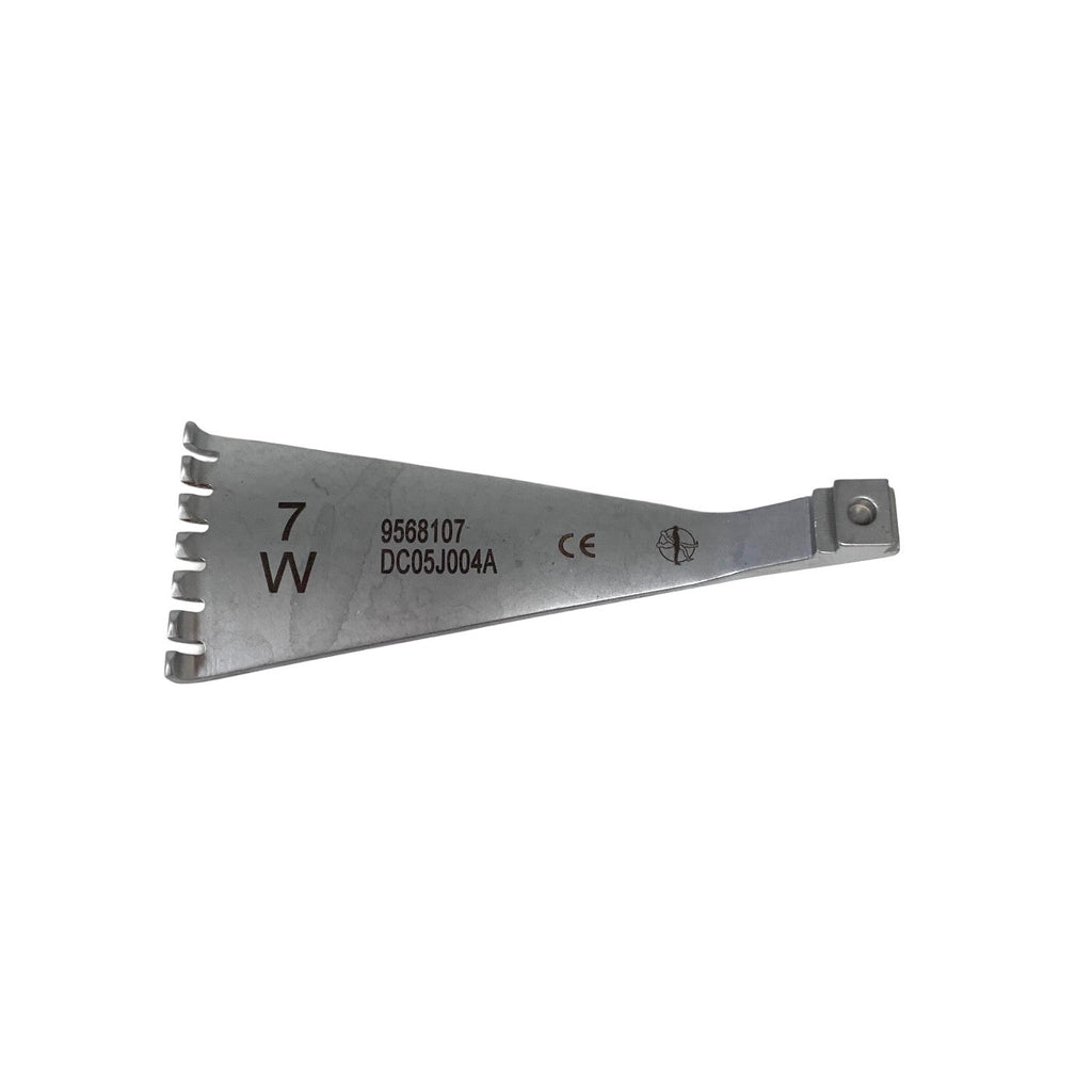 Medtronic 9568107 MAST QUADRANT 7cm Wide Retractor Blade Spine Surgery 7W Ortho
