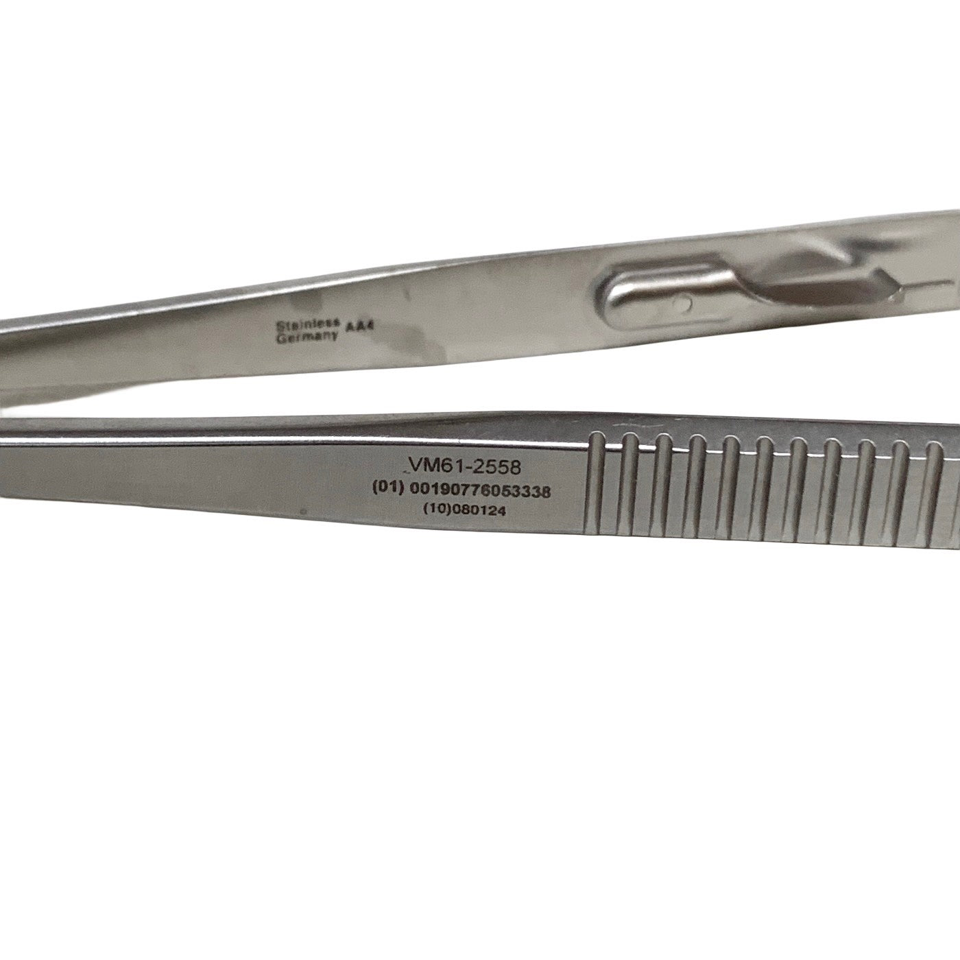 V. Mueller 61-2558 Castroviejo Needle Holder Tungsten Carbide TC Germany 5.5"