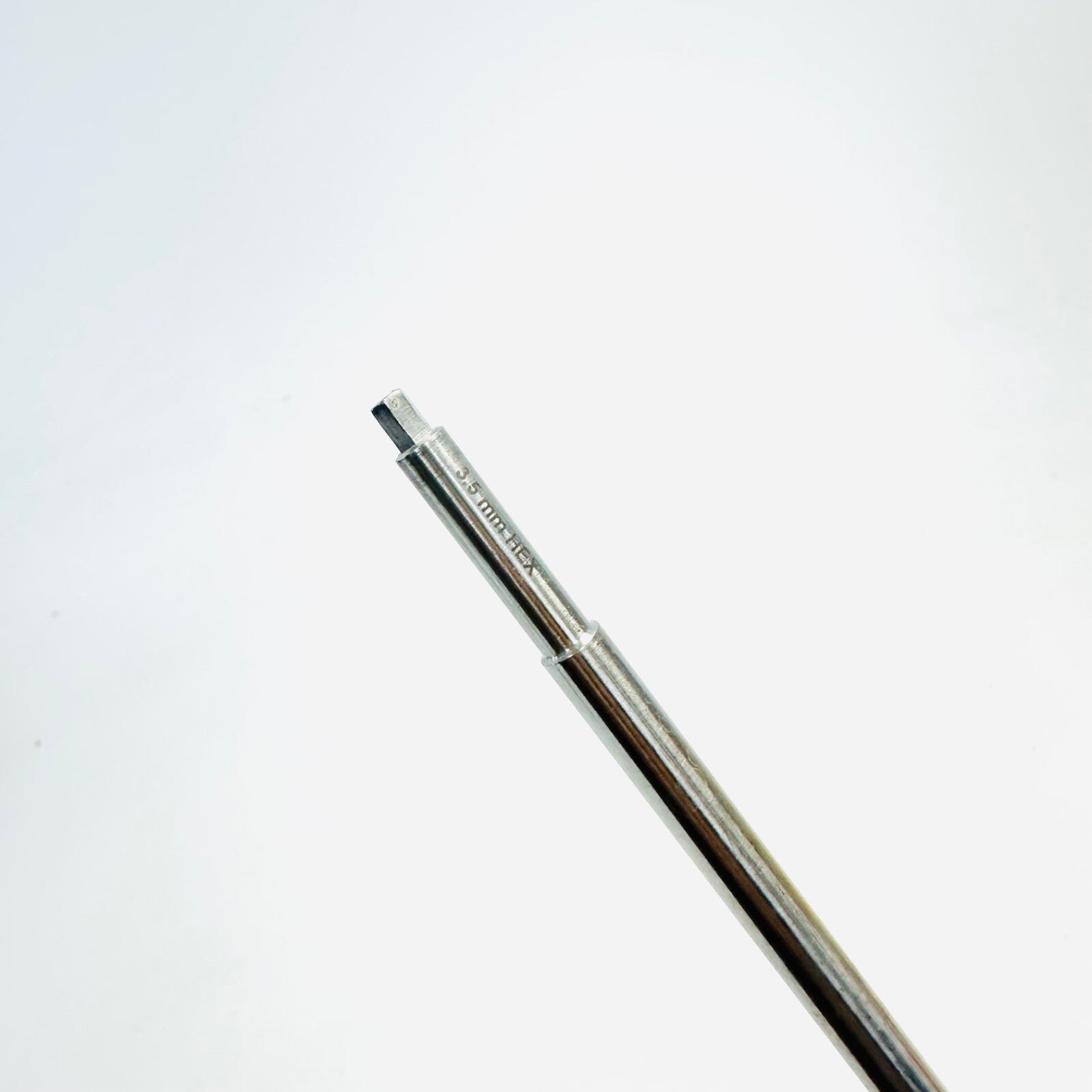 gSource 86.4595 Screwdriver 12″ hexagonal 3.5mm with notch Instrument