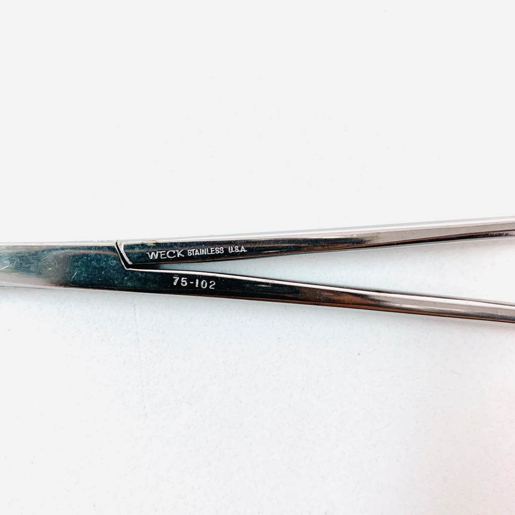 Weck REF 75-102, Curved Tissue Forcep