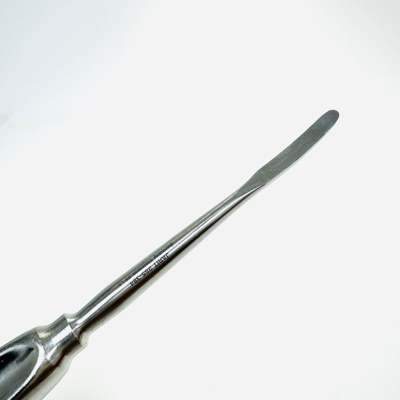 Integra / JARIT 285-384 Cushing Periosteal Elevator Sharp, Curved, 7-5/8"