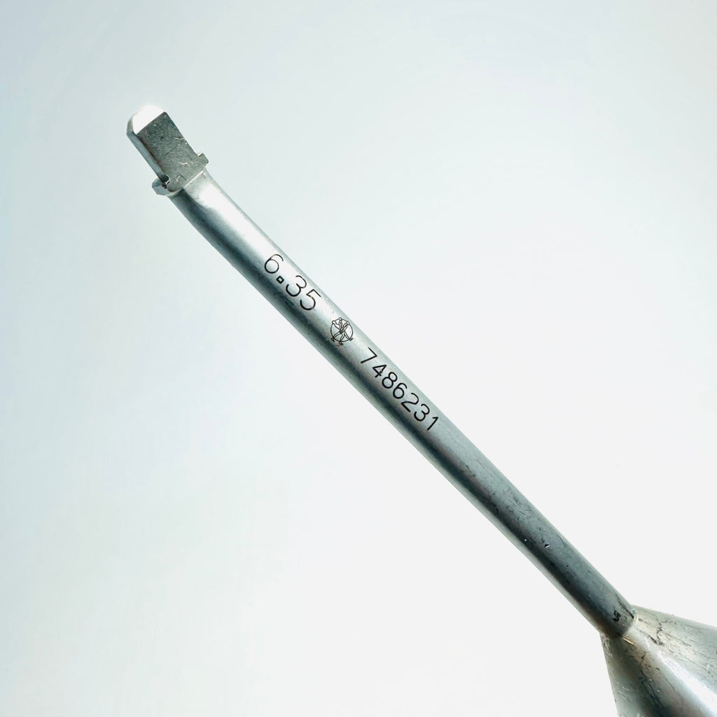Medtronic 7486231 6.35mm HOOK PUSHER Instrument