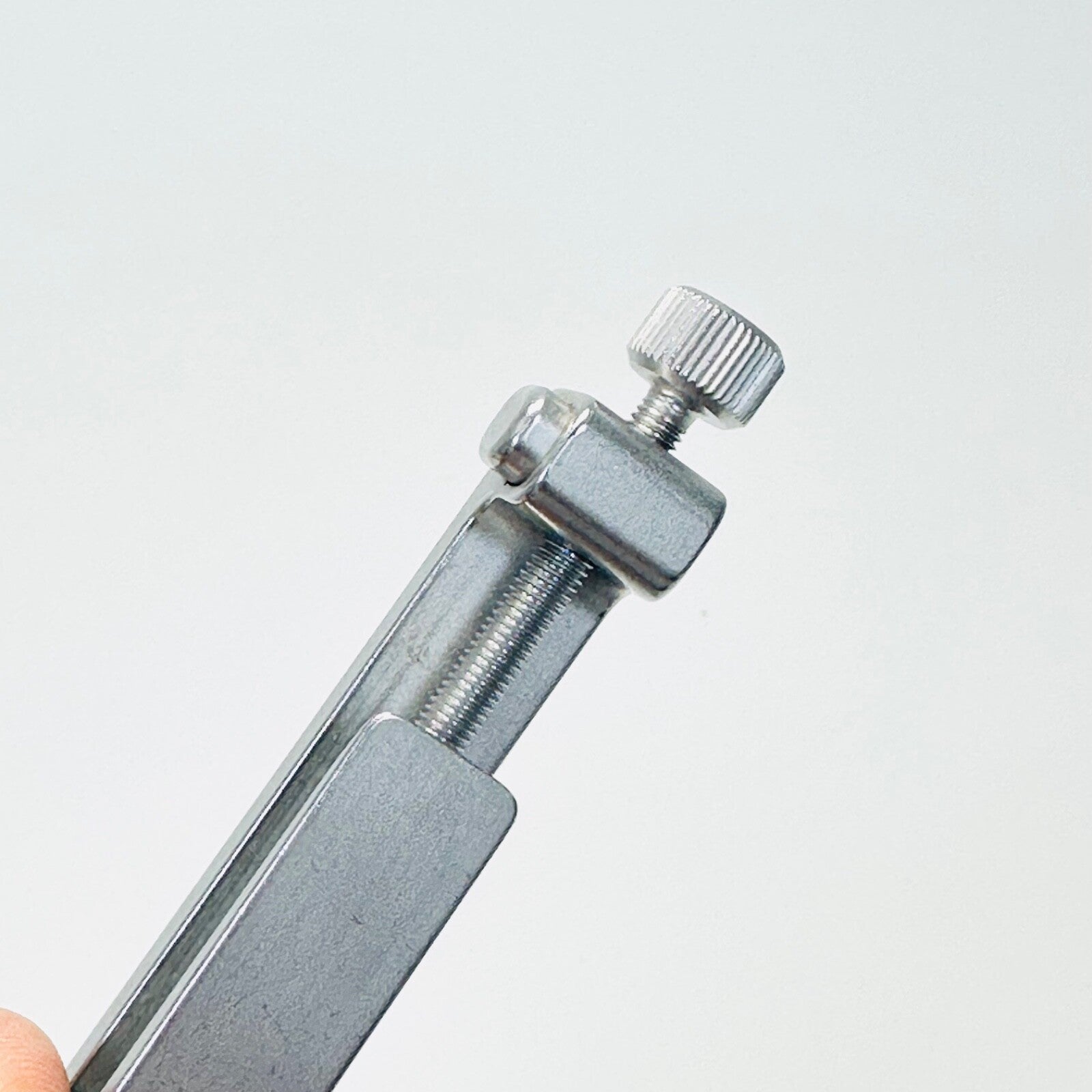 V. Mueller S-0429 Adjustable Lumbar Retractor Blade Holder  Instrument