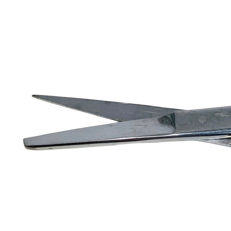 V. Mueller REF SU1992, Suture Scissors, blunt tip