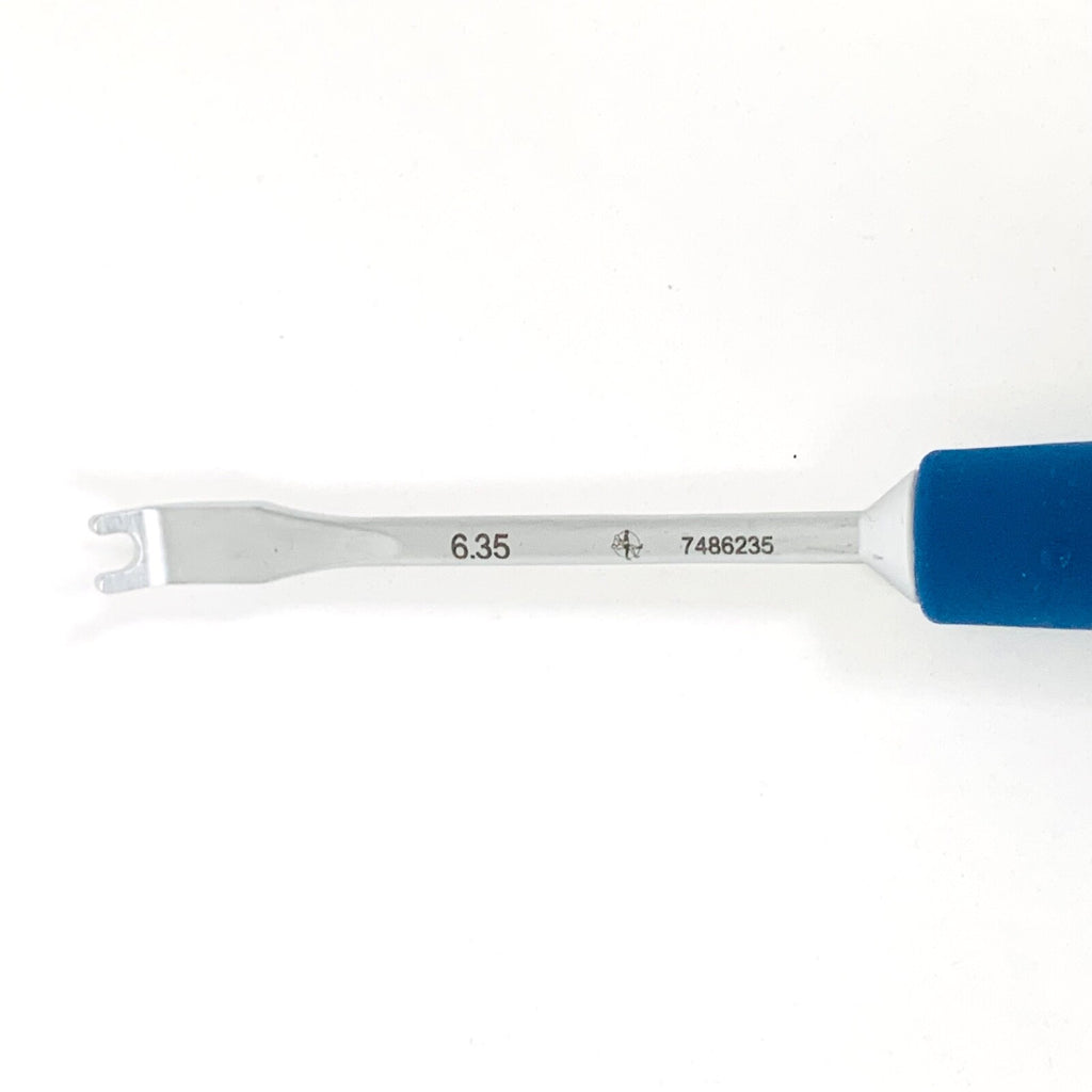 Medtronic 7486235 6.35mm Rod Pusher Instrument