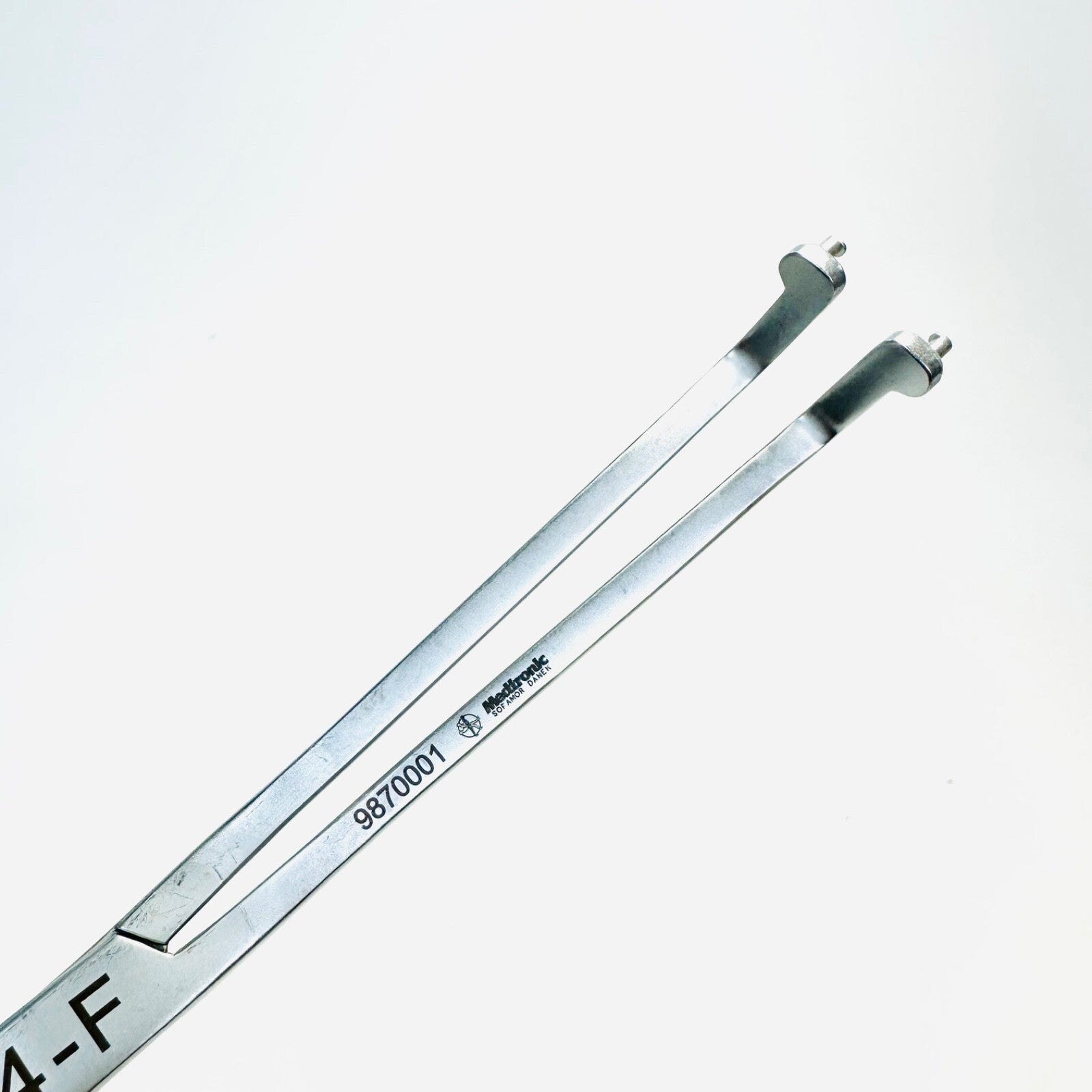 Medtronic 9870001 4 Hole Plate Freehand Holder Instrument