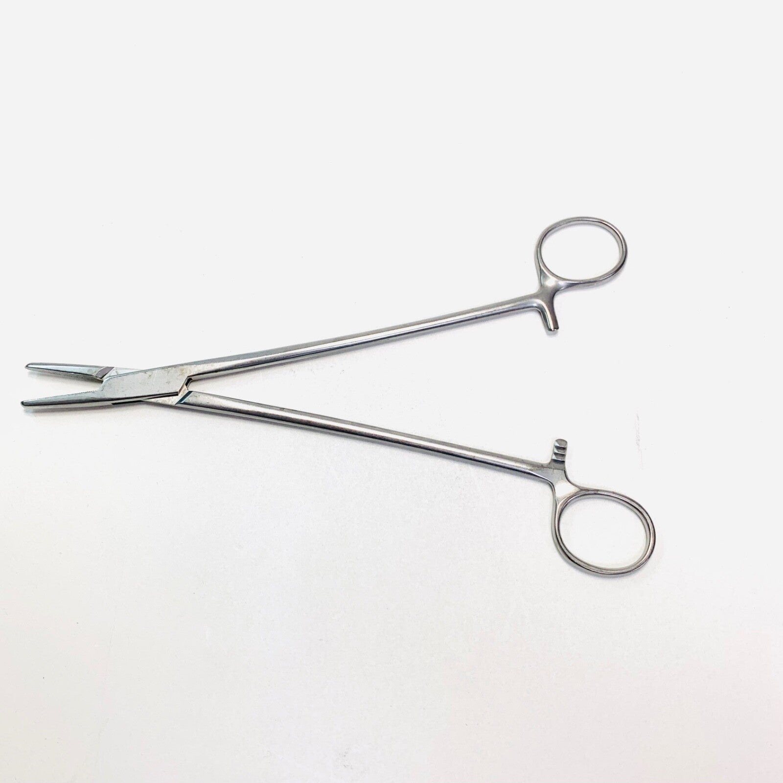 Aesculap REF BM255R, Hegar Serrated Jaw Needle Holder