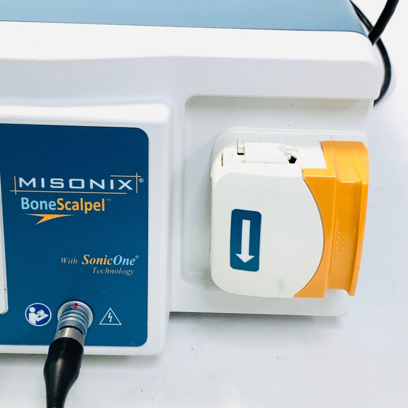 Misonix Console W/ 100-70-0000, E-SYSTRAY ,BCM-FS, Handpiece & Footswitch BCM-HP