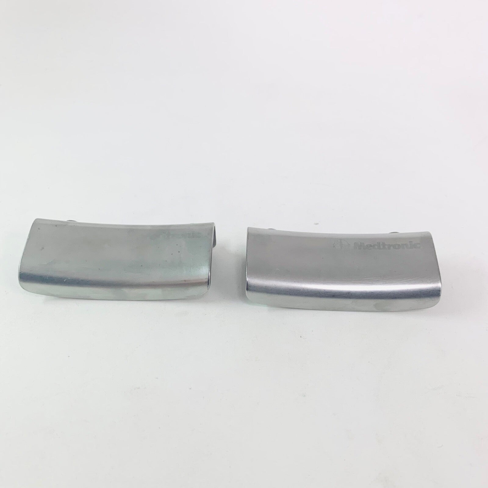 Medtronic REF 28706, OCTOBASE Retractor Blade, LOT OF 2