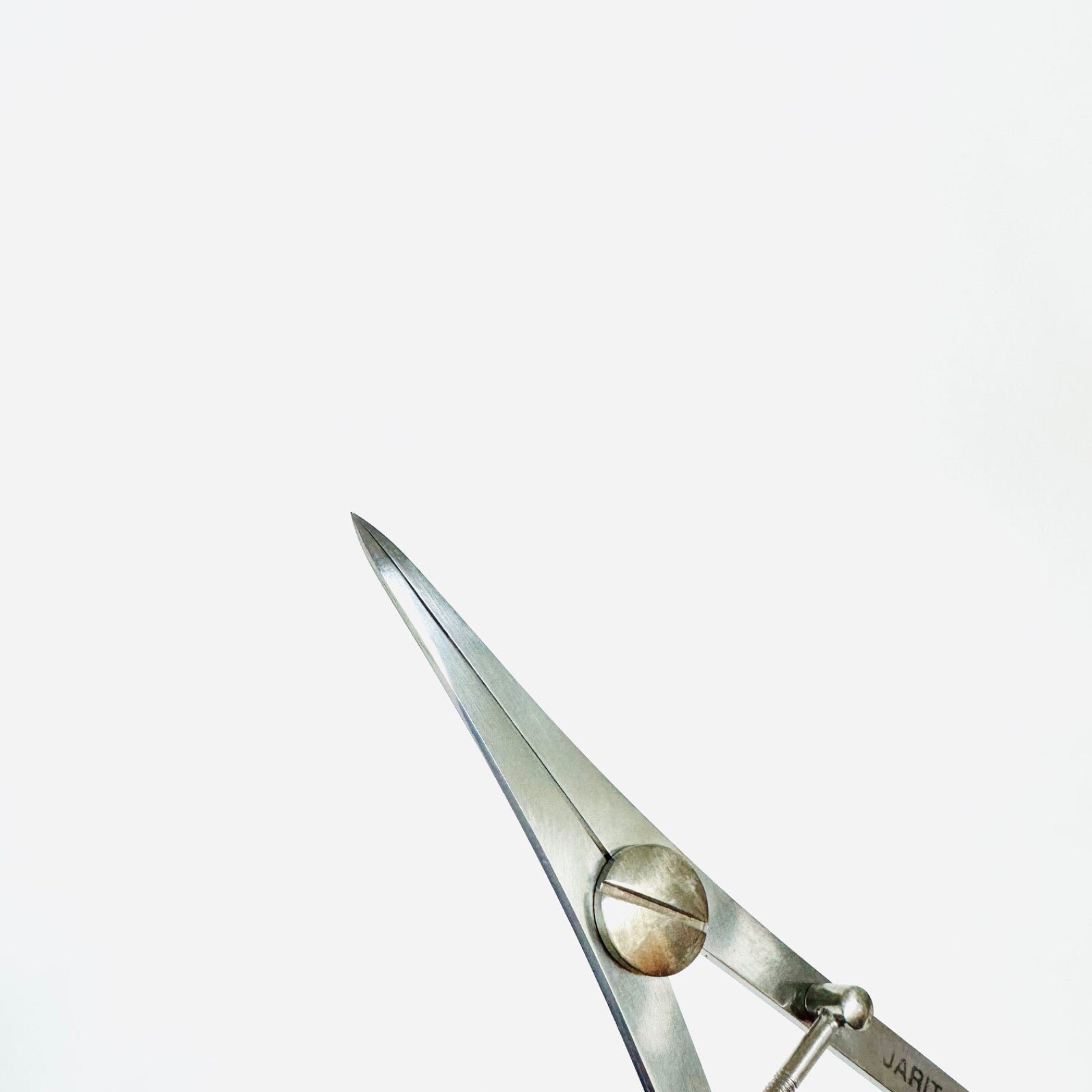 JARIT INTEGRA 360-250 Castroviejo Caliper Straight, 3-1/4" Instrument