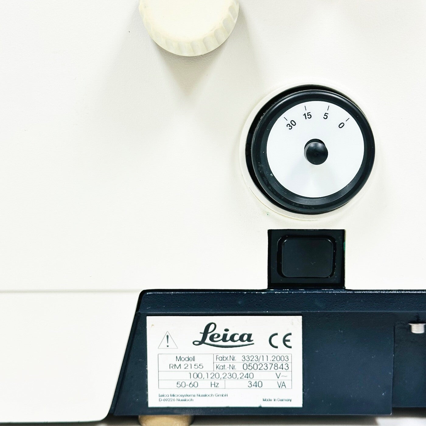Leica RM2155 Rotary Microtome W/O Footpedal