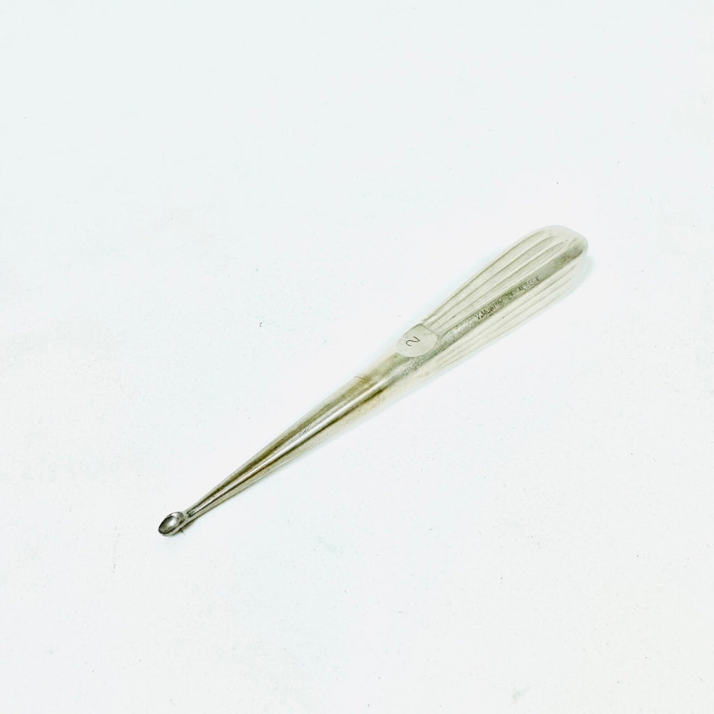 V. Mueller AU6604 Spratt Mastoid Curette Size 2,  6-1/2 Inch Instrument